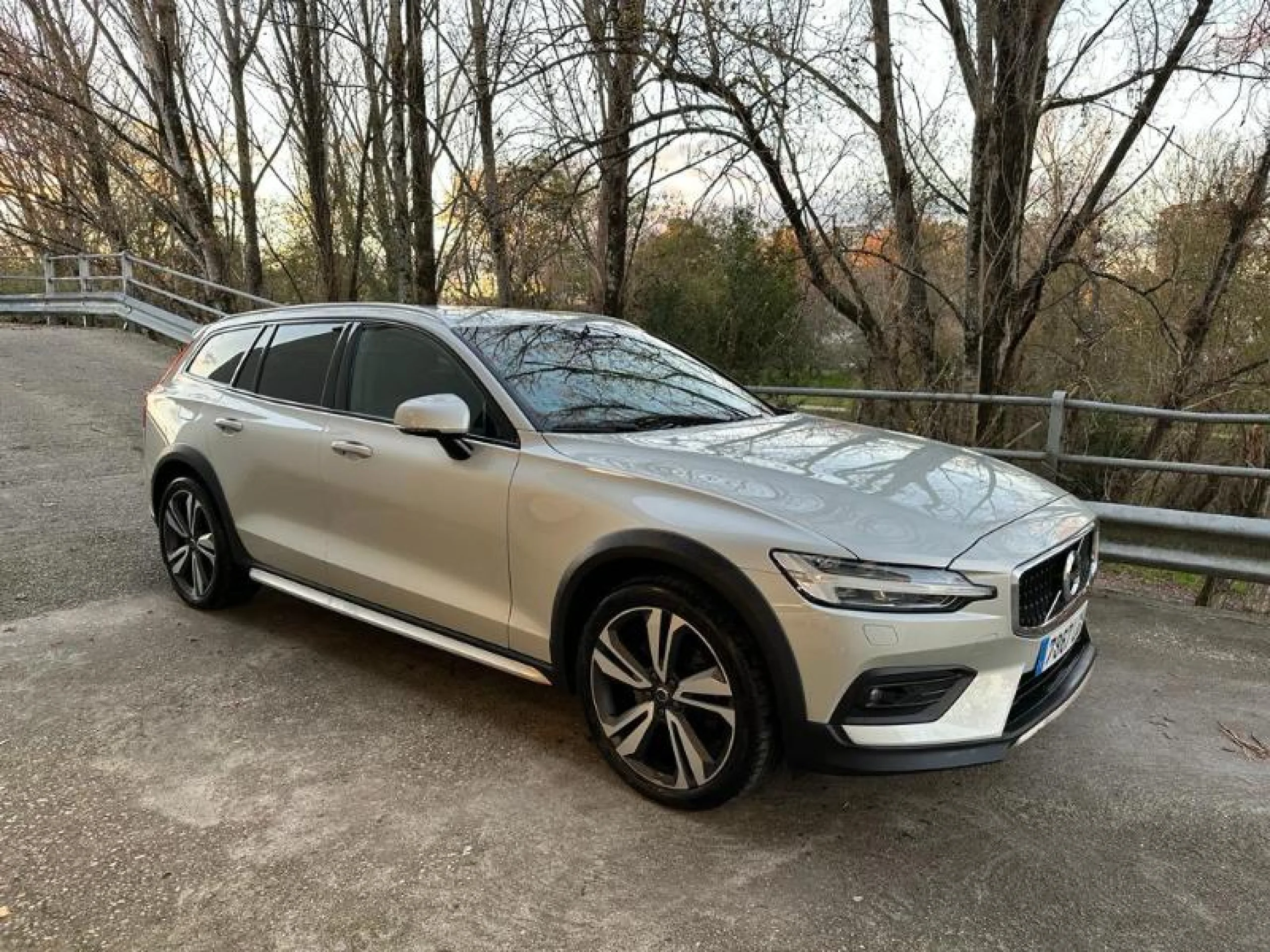 VOLVO V60 cross country 2.0 D4 AUTO AWD - Foto 2