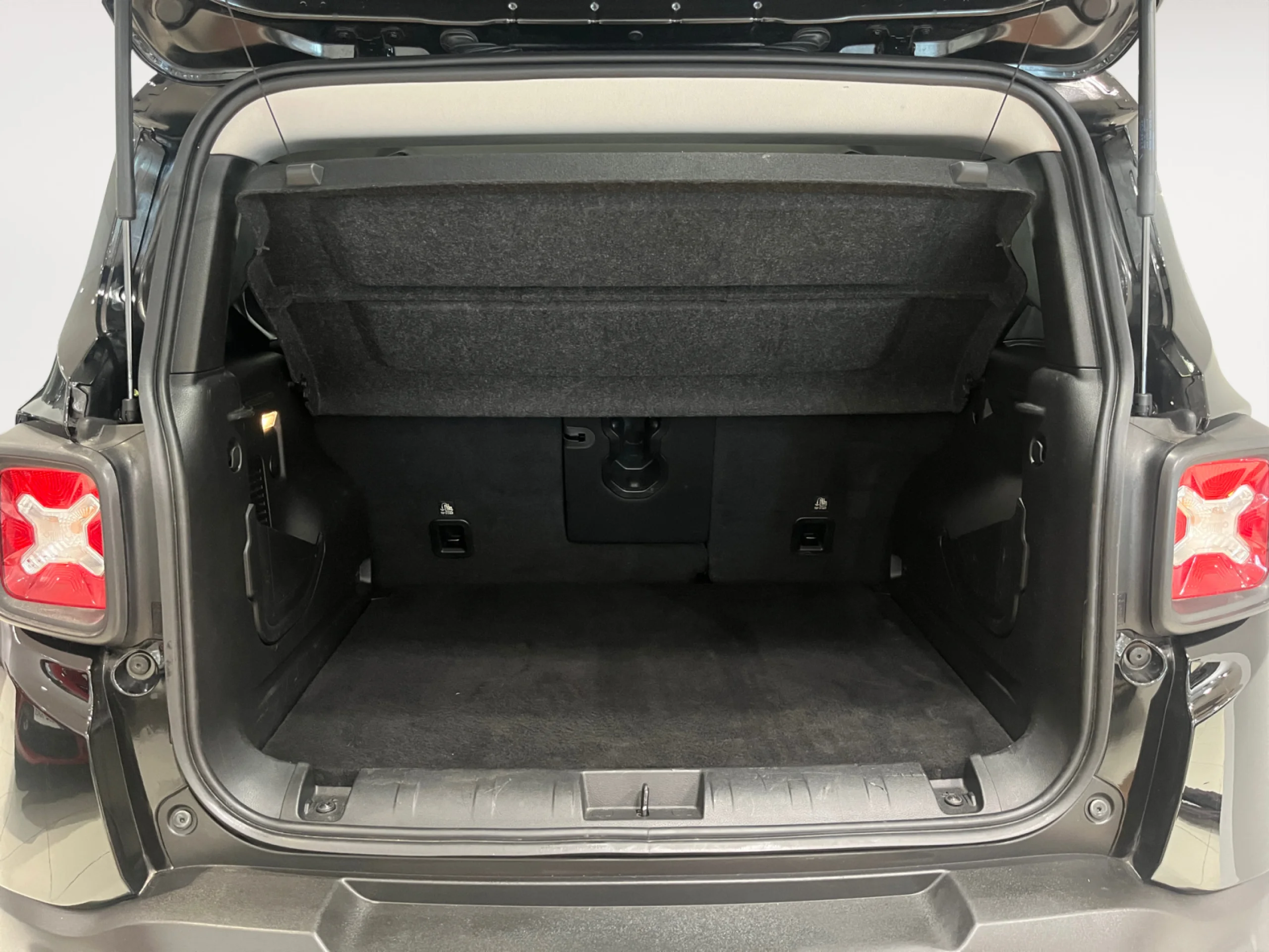 JEEP RENEGADE LIMITED 1.0G 88KW (120CV) 4X2 - Foto 8