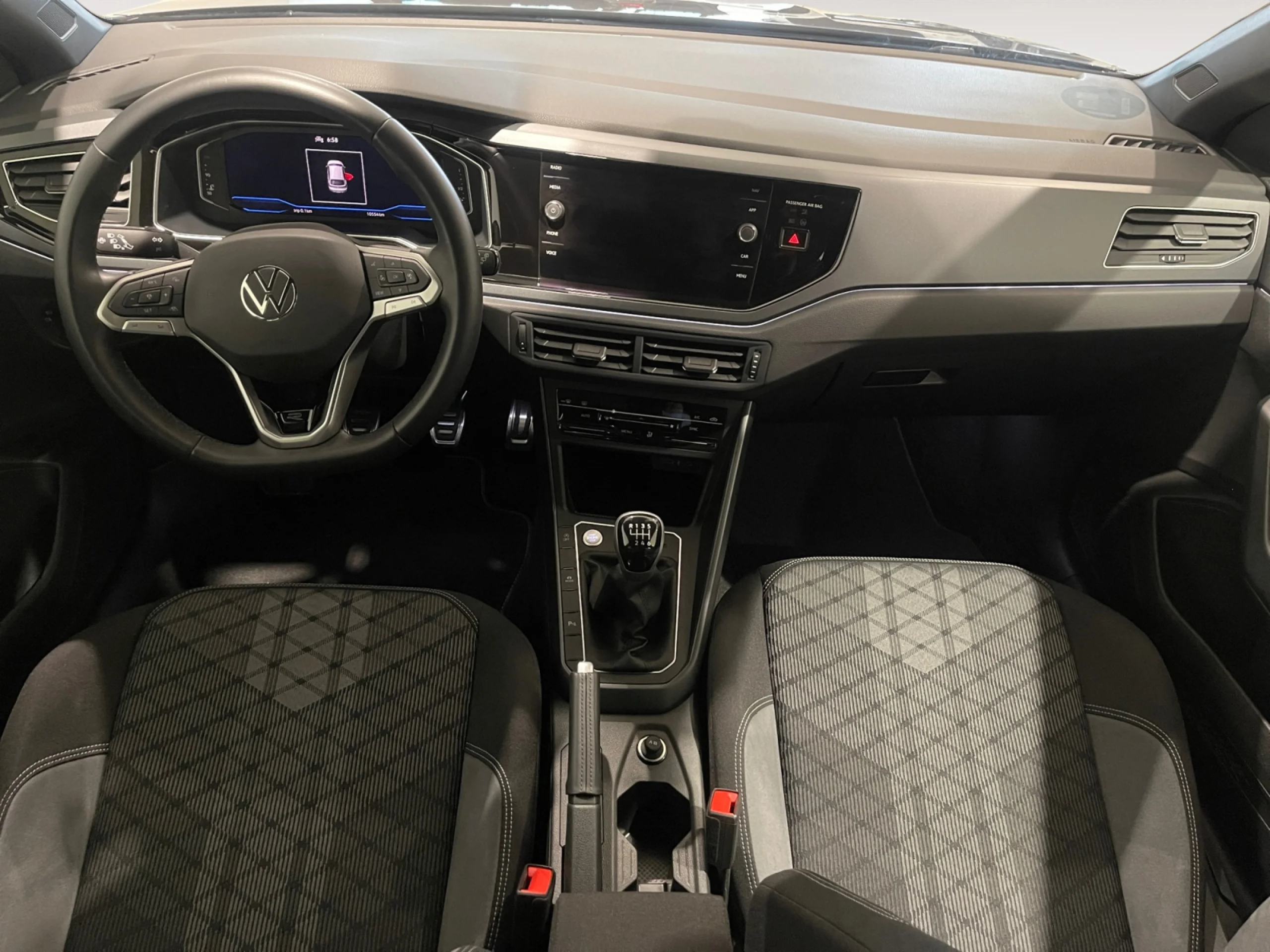 VOLKSWAGEN TAIGO R LINE 1.0 TSI 85KW (115CV) - Foto 4