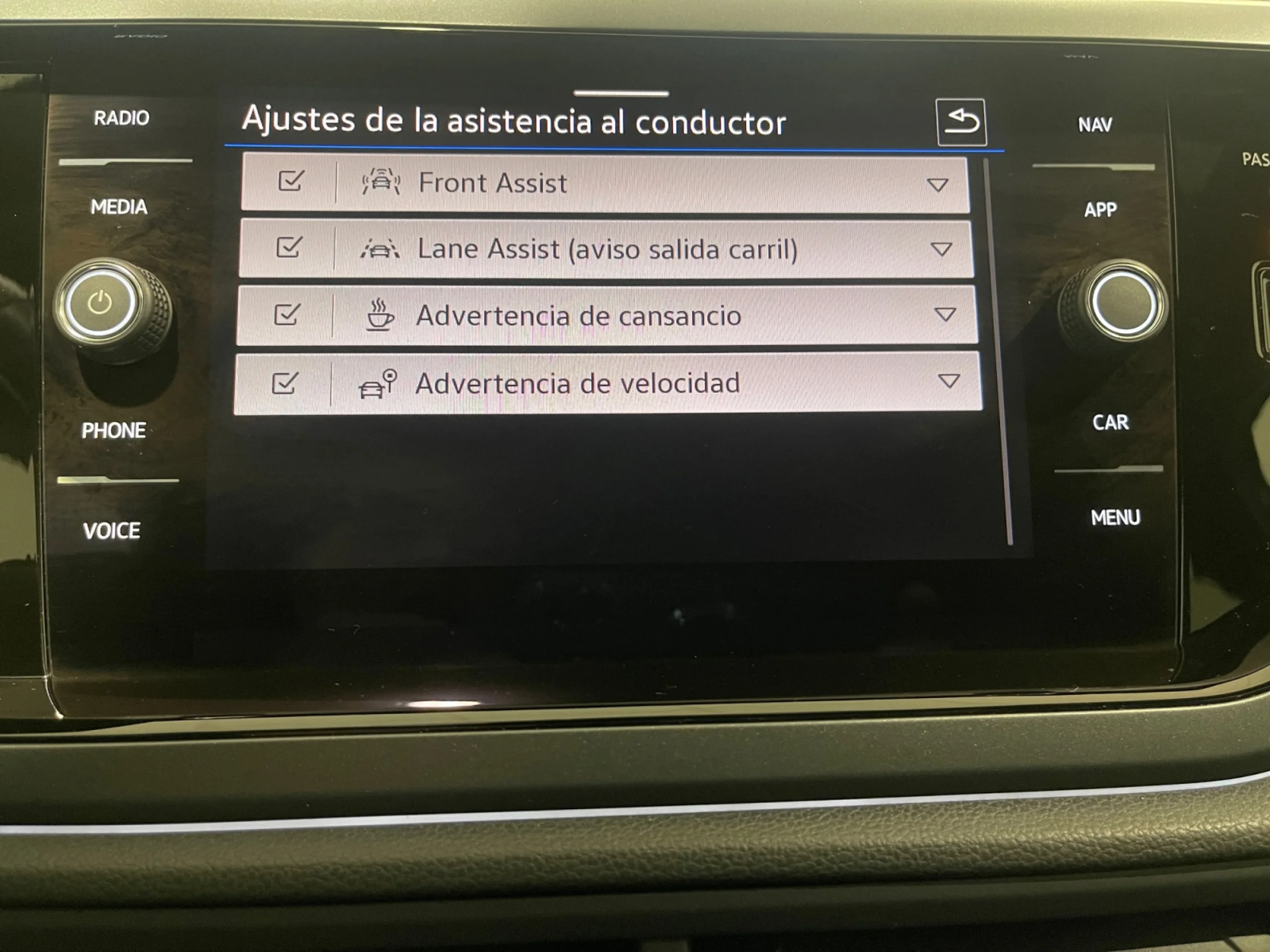 VOLKSWAGEN TAIGO R LINE 1.0 TSI 85KW (115CV) - Foto 17