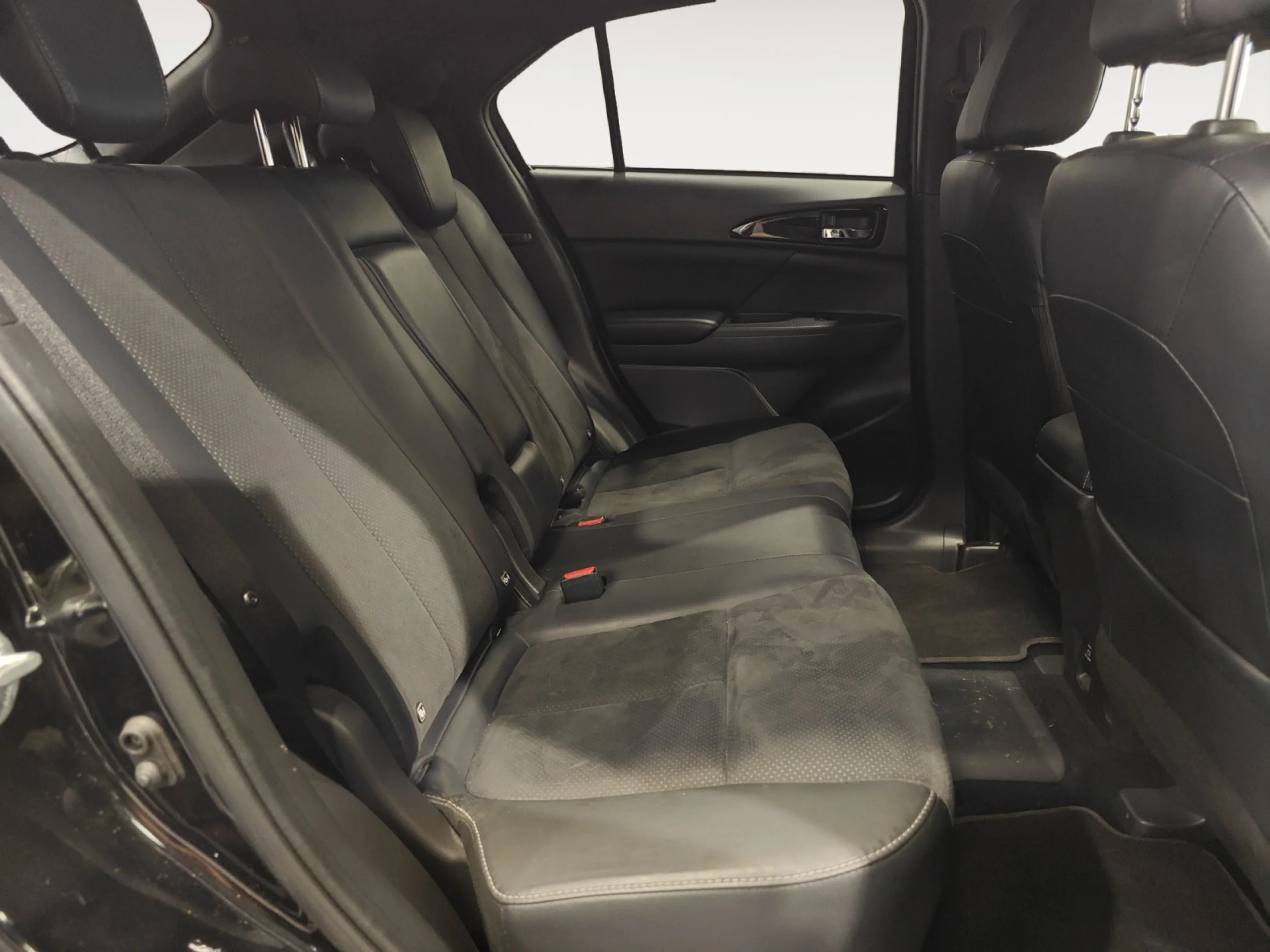 Mitsubishi ECLIPSE ECLIPSE CROSS 2.4 PHEV KAITEKI AWD - Foto 6
