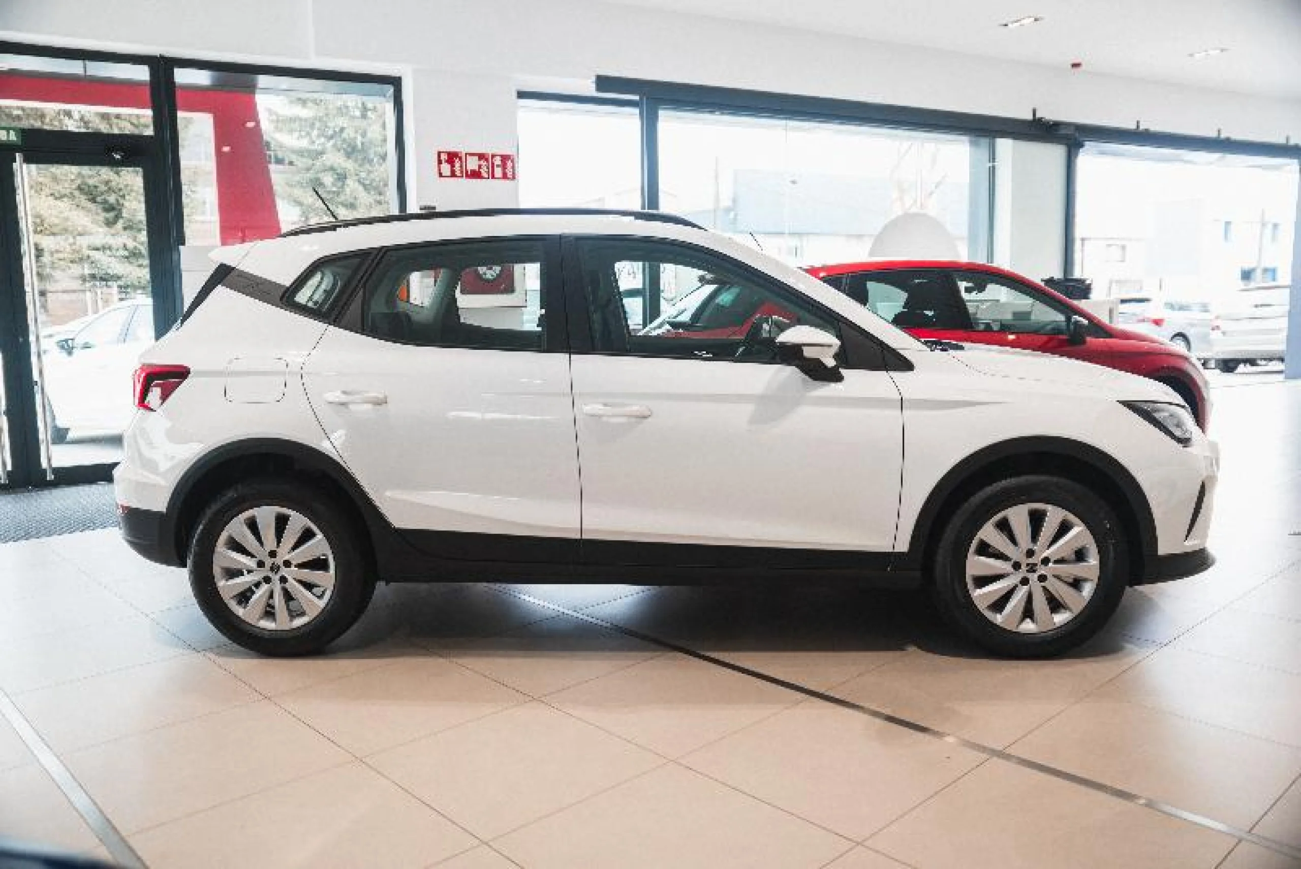 SEAT ARONA 1.0 TSI 70KW (95CV) REFERENCE XM - Foto 2