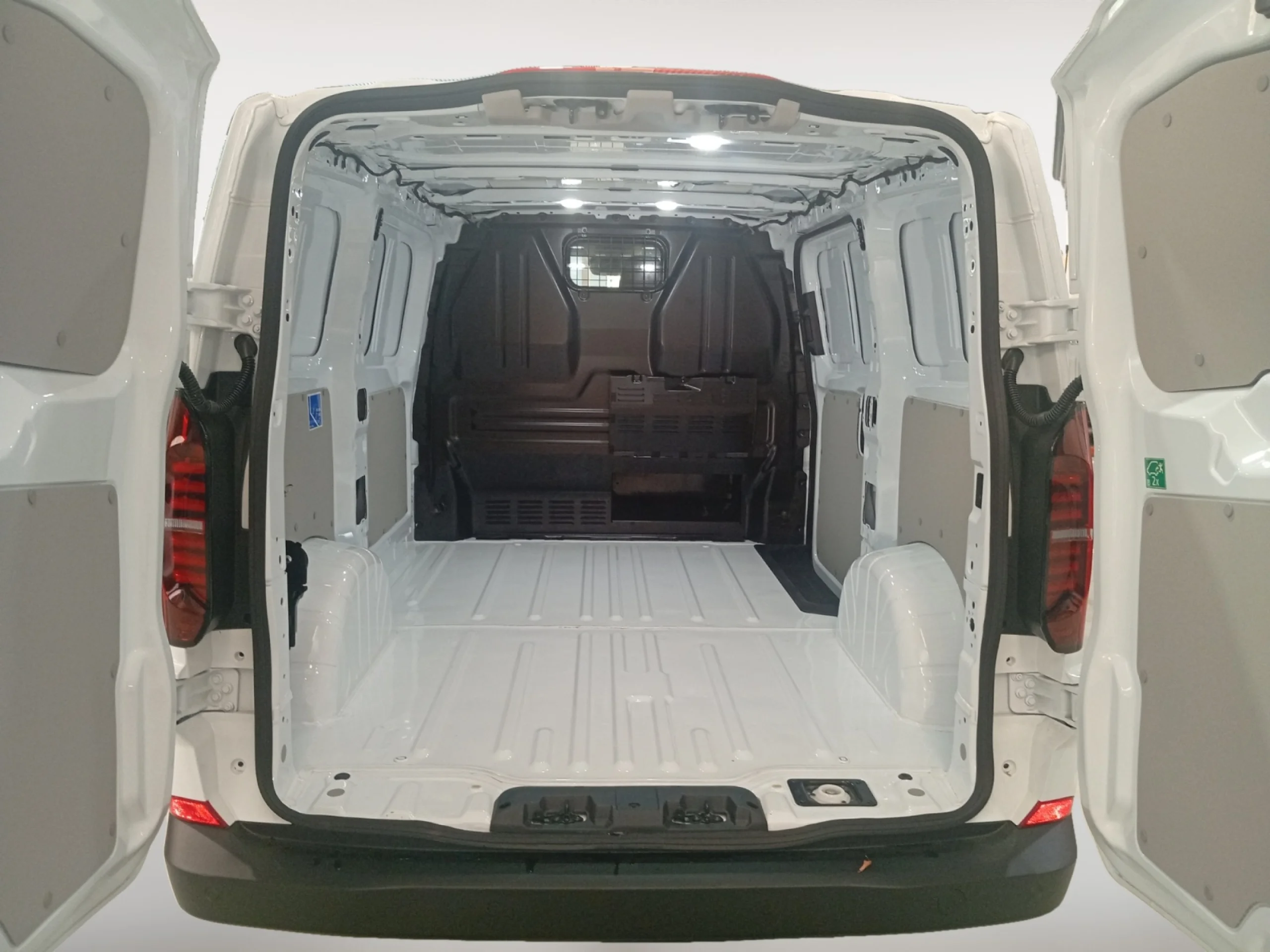 VW COMERCIALES Transporter TRANSPORTER   FURGÓN  BATALLA CORTA  2.0 TDI 110 KW (150 CV) 6 VEL. - Foto 7
