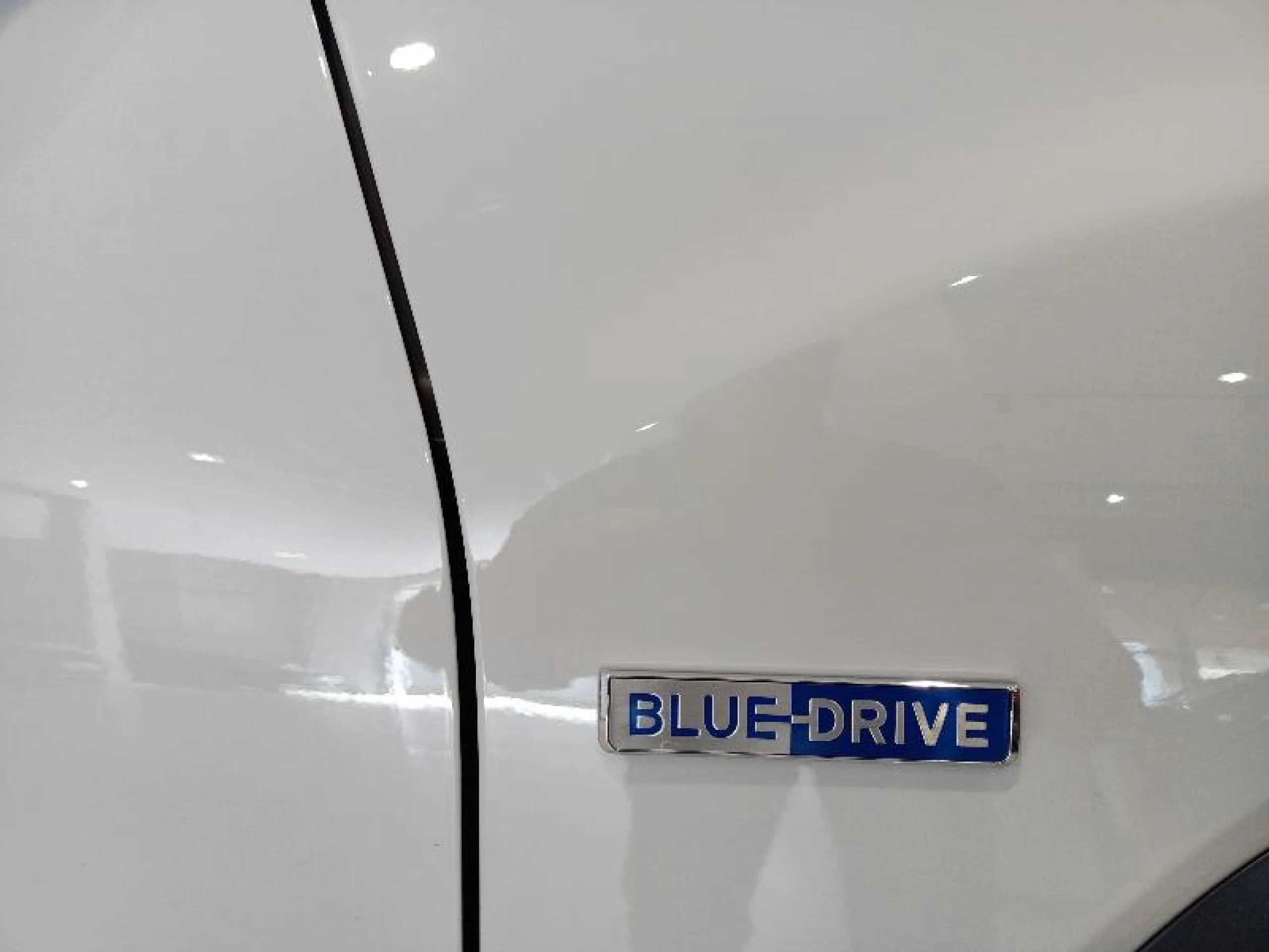 HYUNDAI KONA 150KW EV TECNO - Foto 19