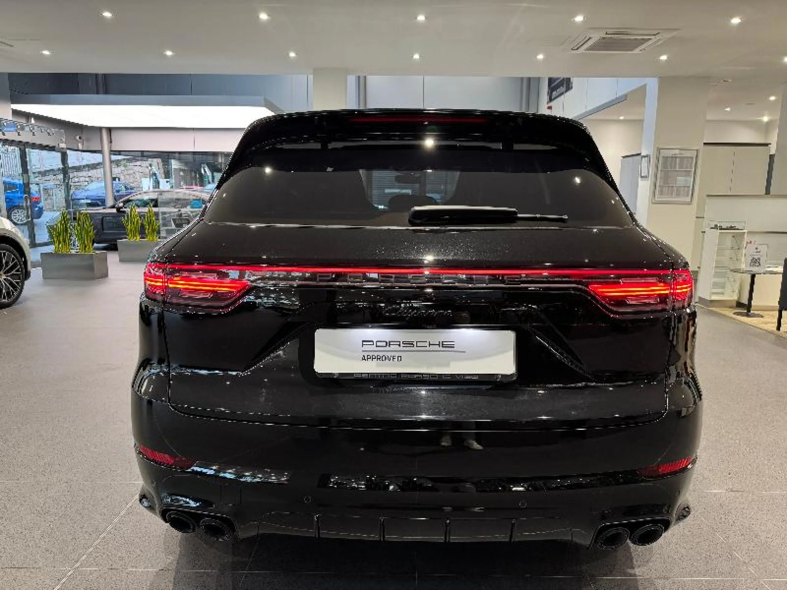 PORSCHE CAYENNE E HYBRID PLATINUM EDITION - Foto 4