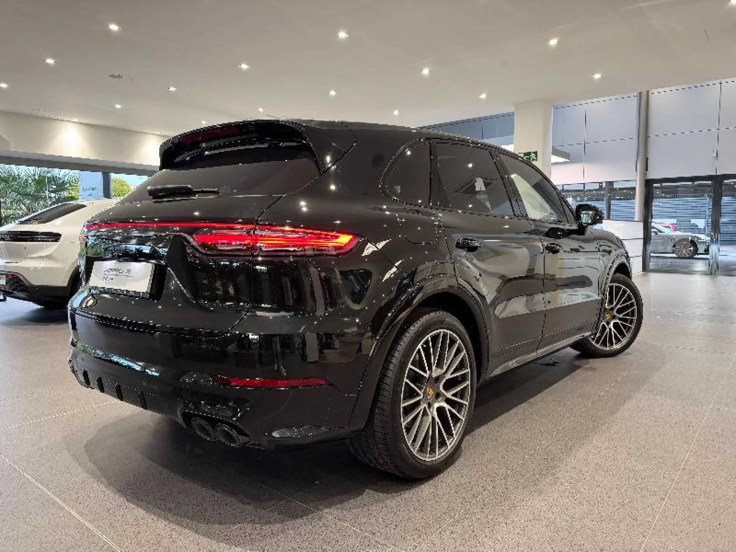 PORSCHE CAYENNE E HYBRID PLATINUM EDITION - Foto 5