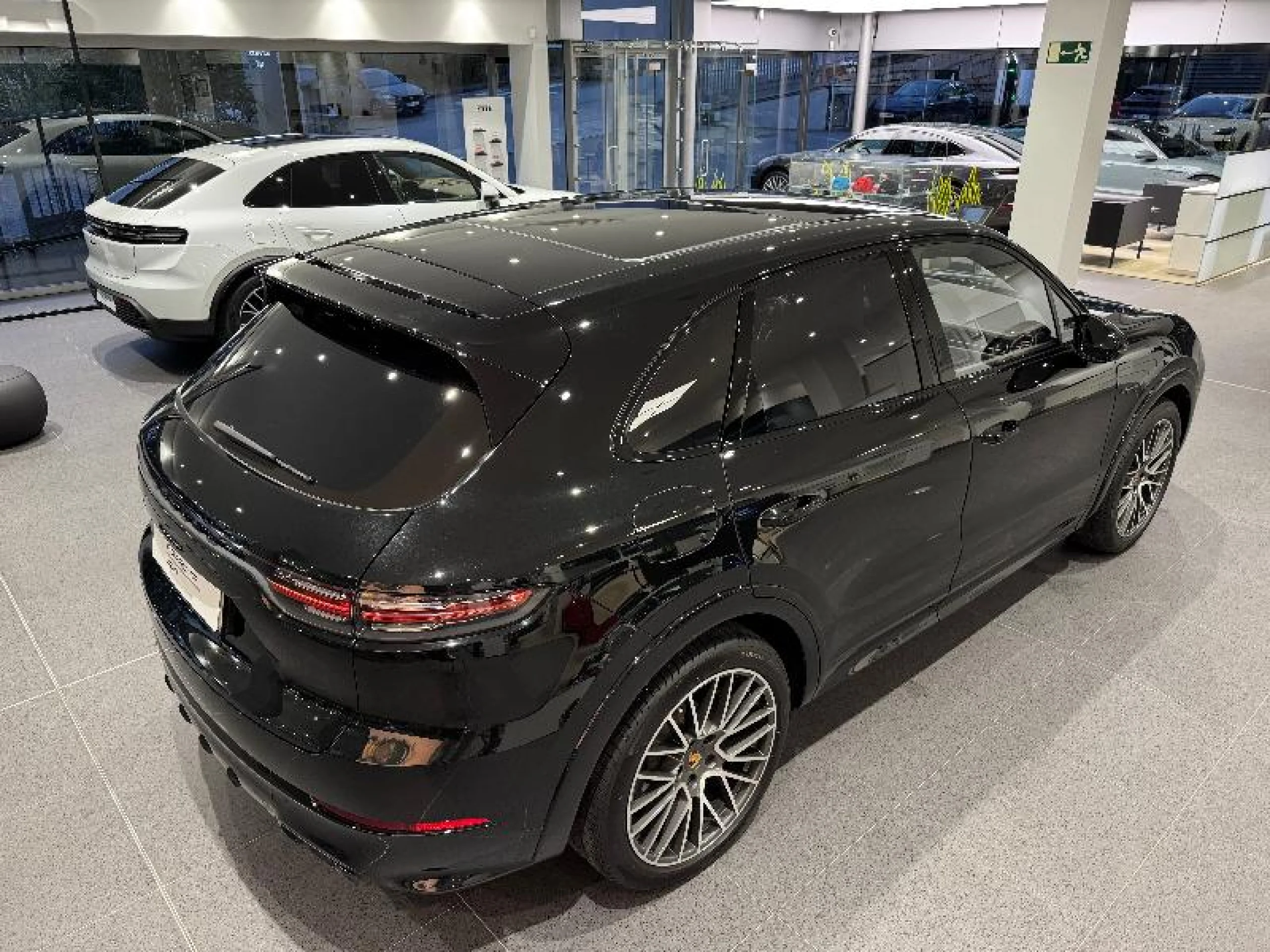 PORSCHE CAYENNE E HYBRID PLATINUM EDITION - Foto 10