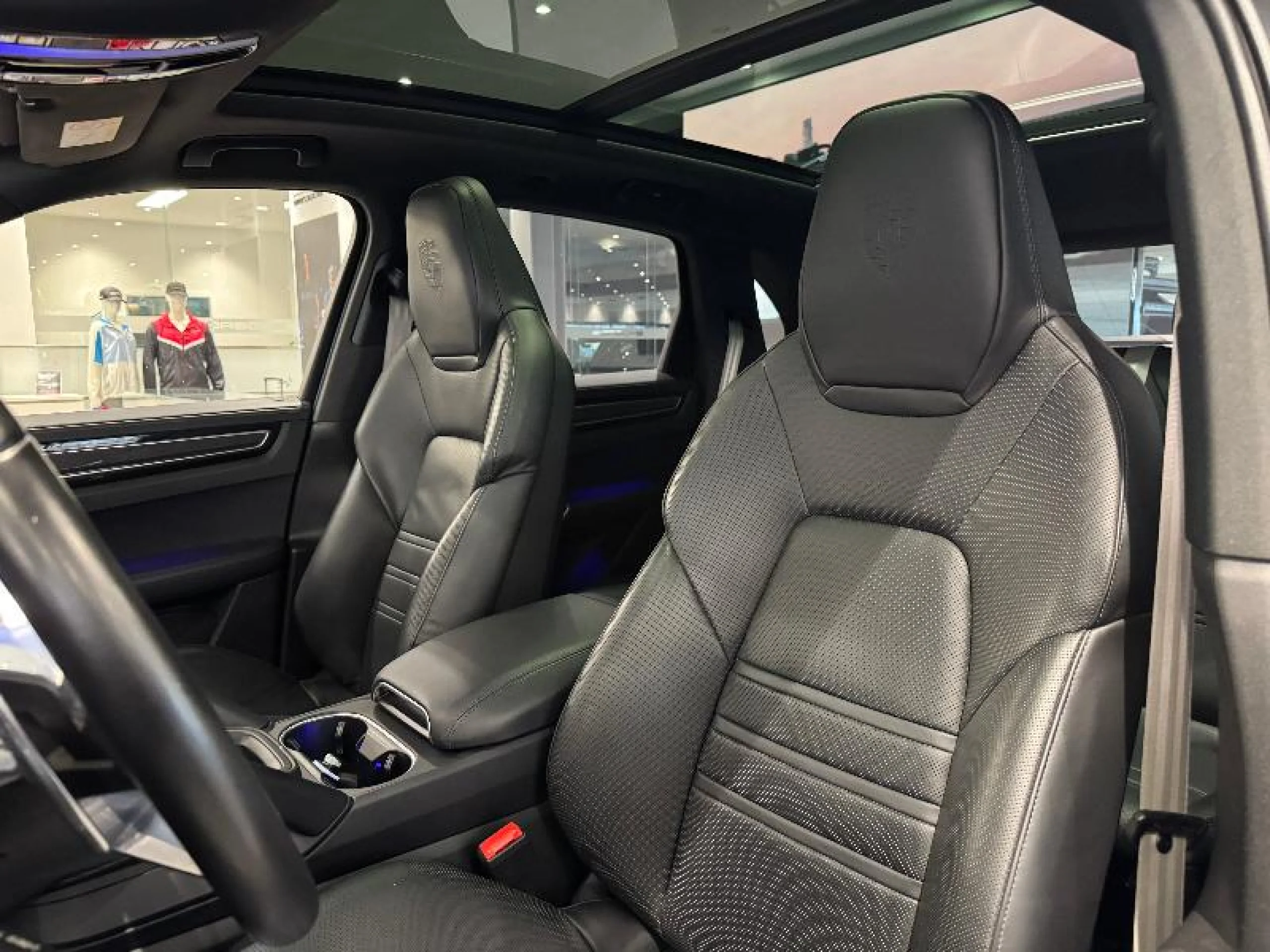 PORSCHE CAYENNE E HYBRID PLATINUM EDITION - Foto 11