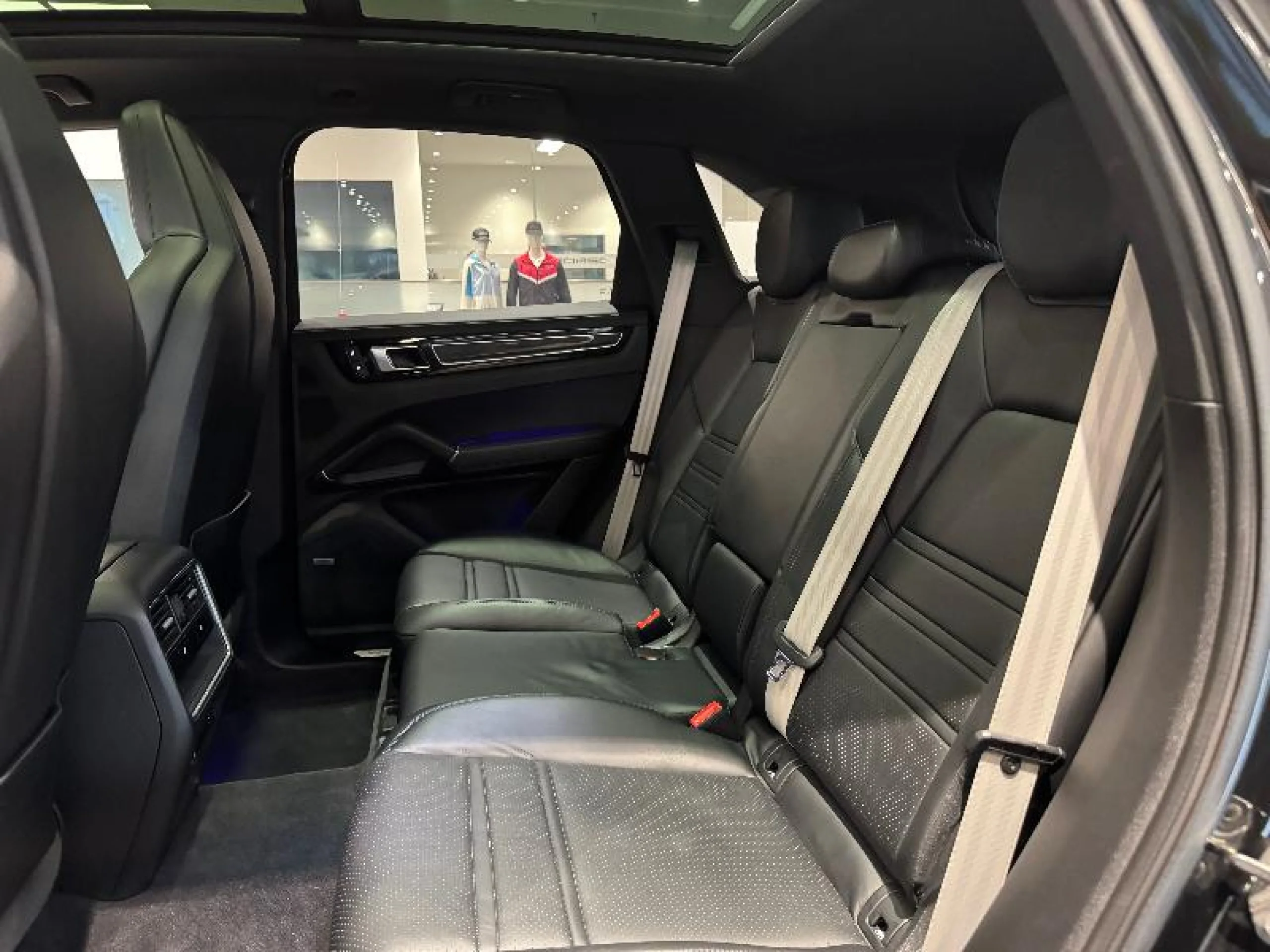 PORSCHE CAYENNE E HYBRID PLATINUM EDITION - Foto 17