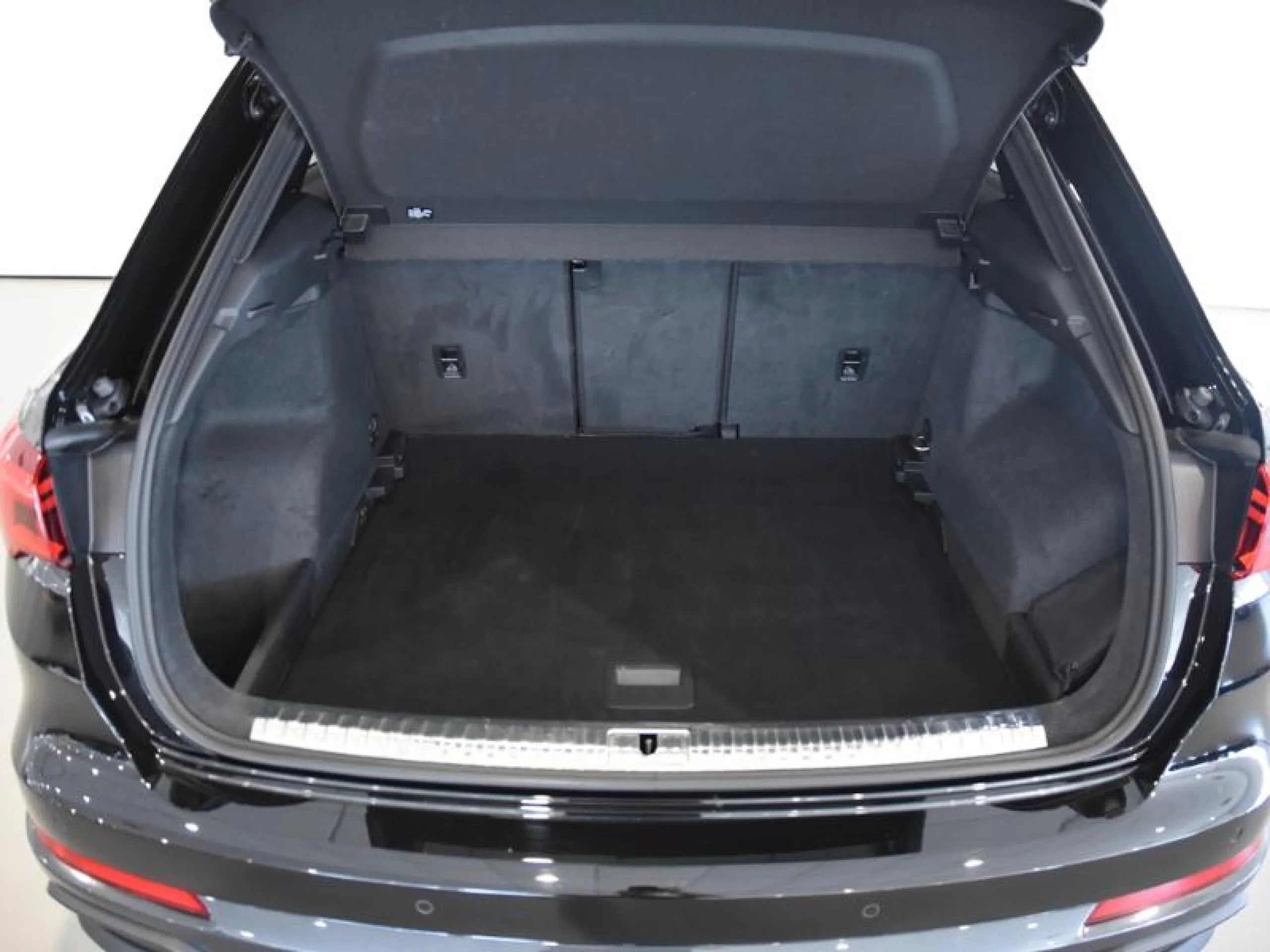 AUDI Q3 S LINE 35 TFSI 110KW (150CV) S TRONIC - Foto 7