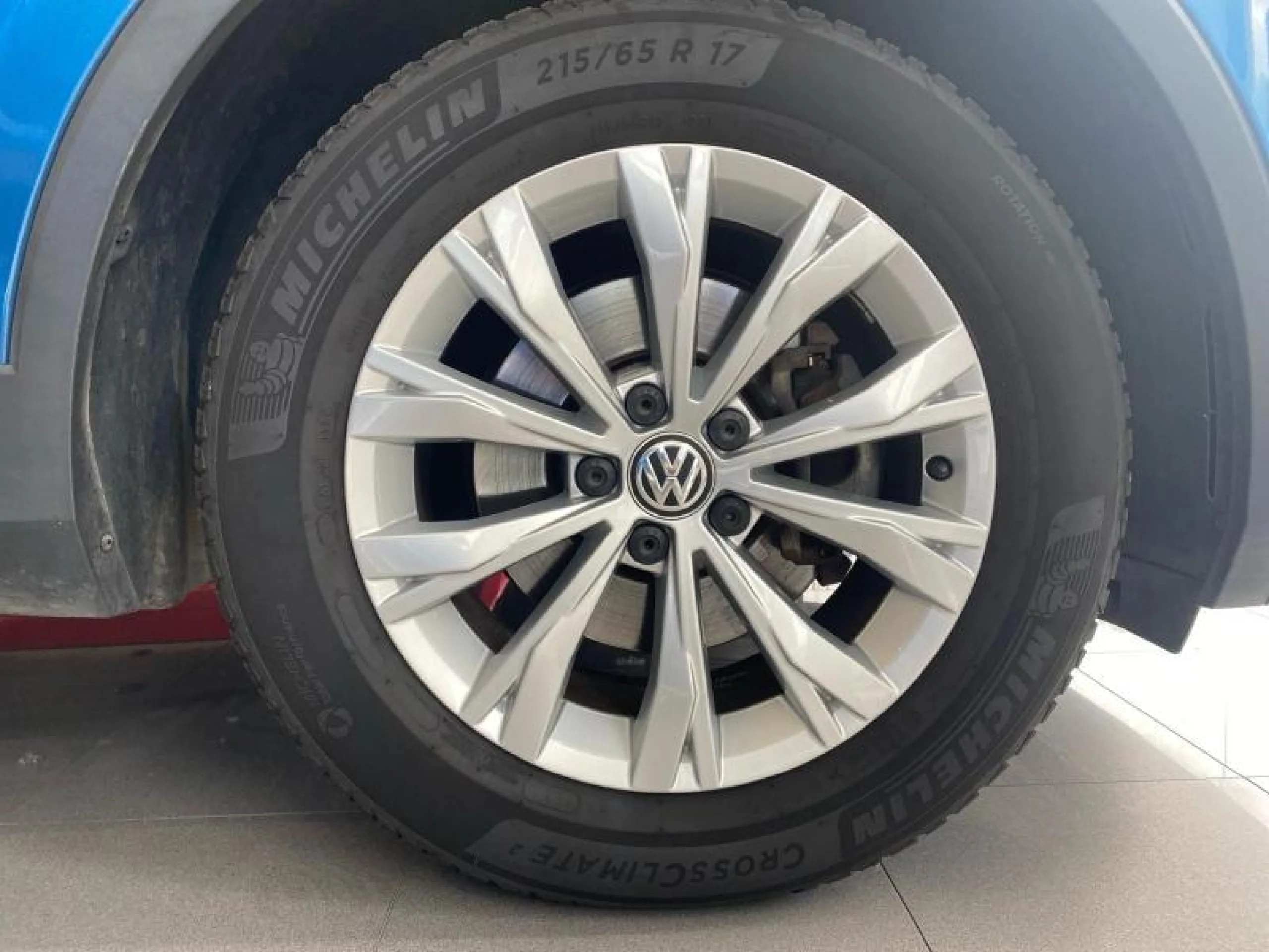VOLKSWAGEN TIGUAN EDITION 1.4 TSI 125CV BMT - Foto 8