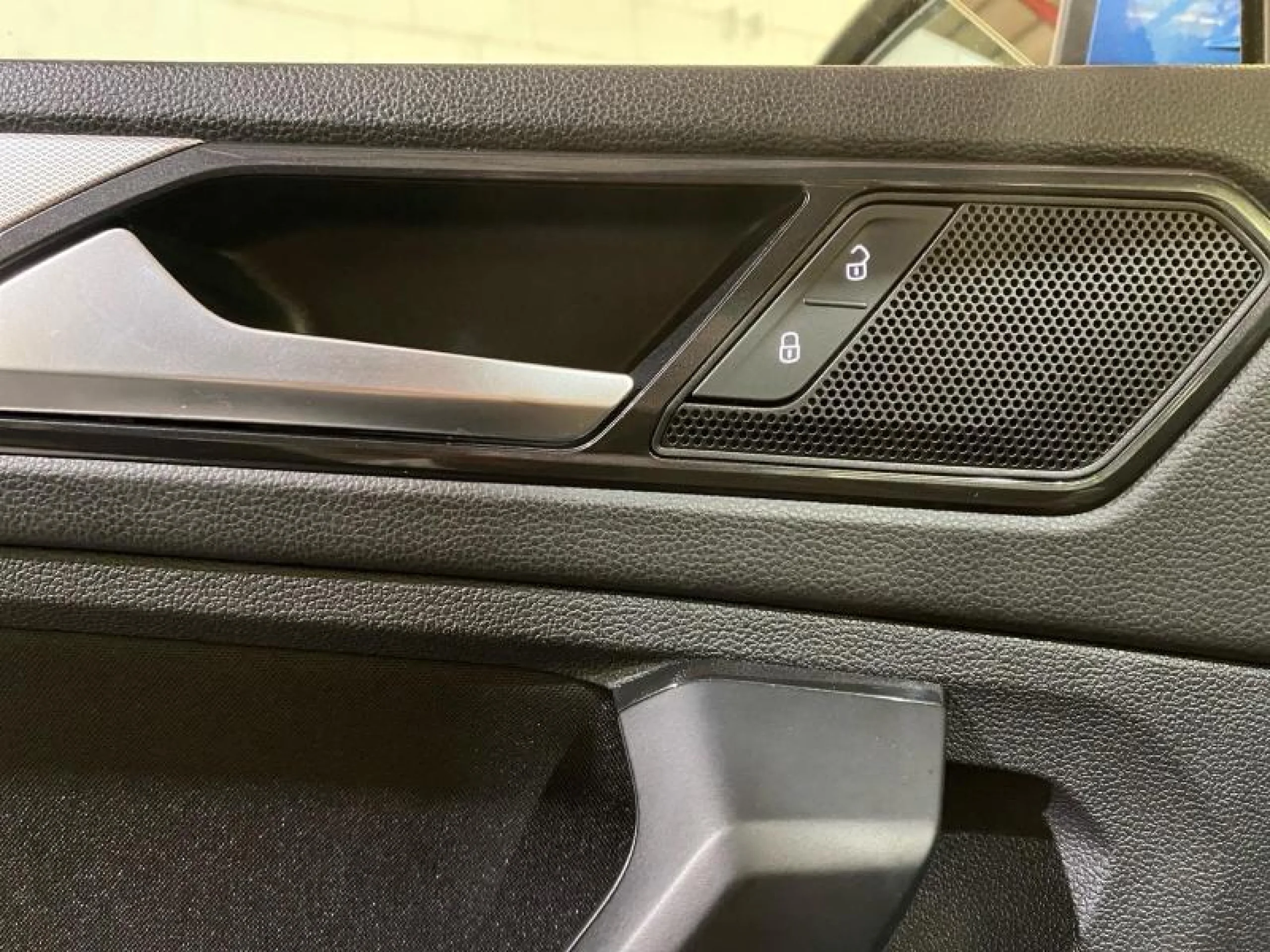 VOLKSWAGEN TIGUAN EDITION 1.4 TSI 125CV BMT - Foto 17