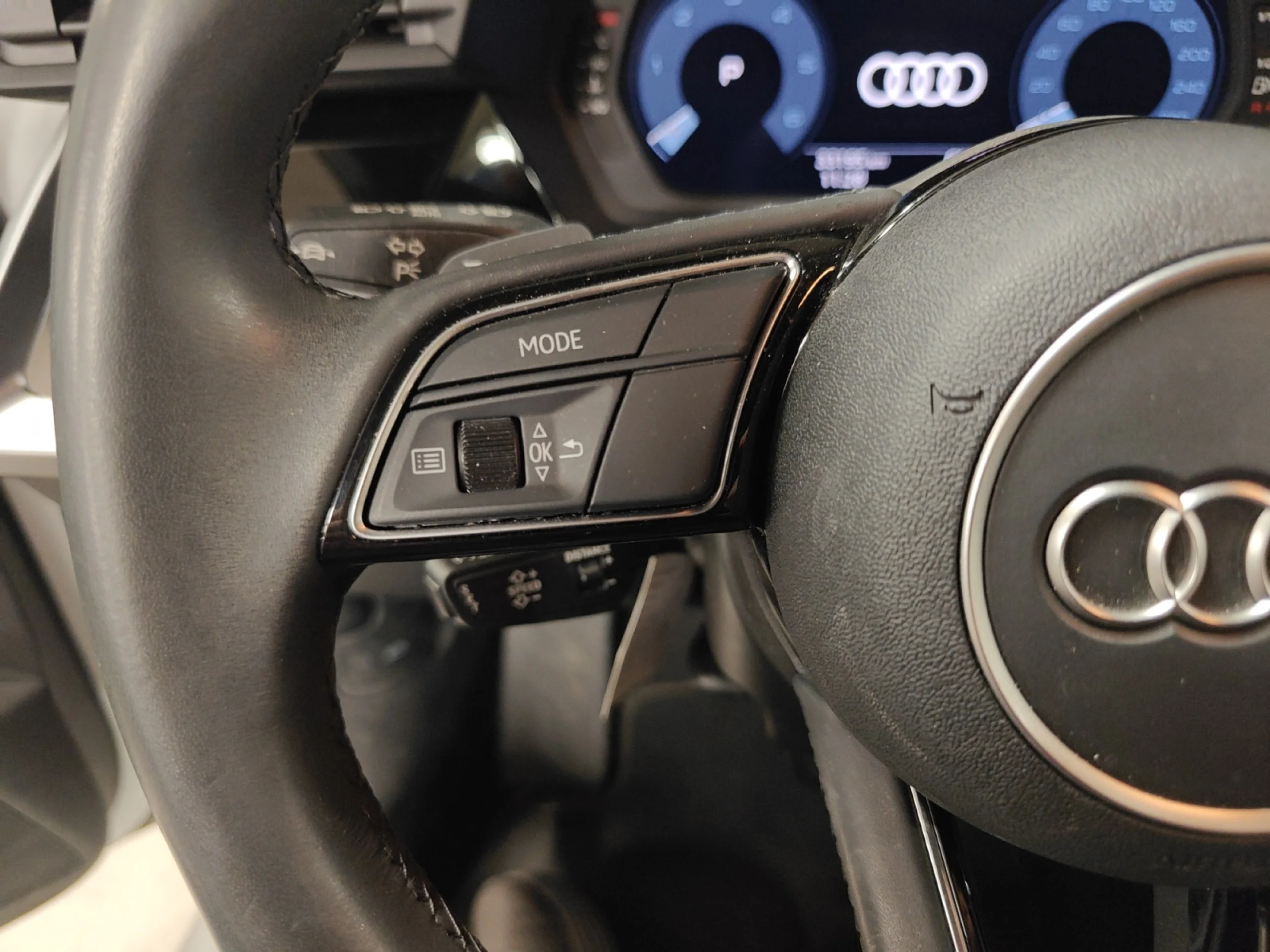 AUDI A3 SPORTBACK GENUINE 35 TDI 110KW S TRONIC - Foto 11
