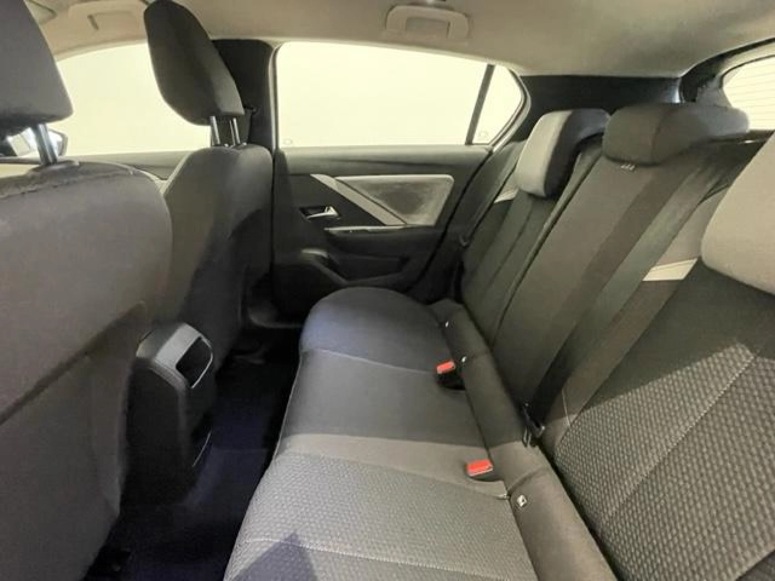 OPEL ASTRA 1.2T XHL 81KW (110CV) EDITION - Foto 6