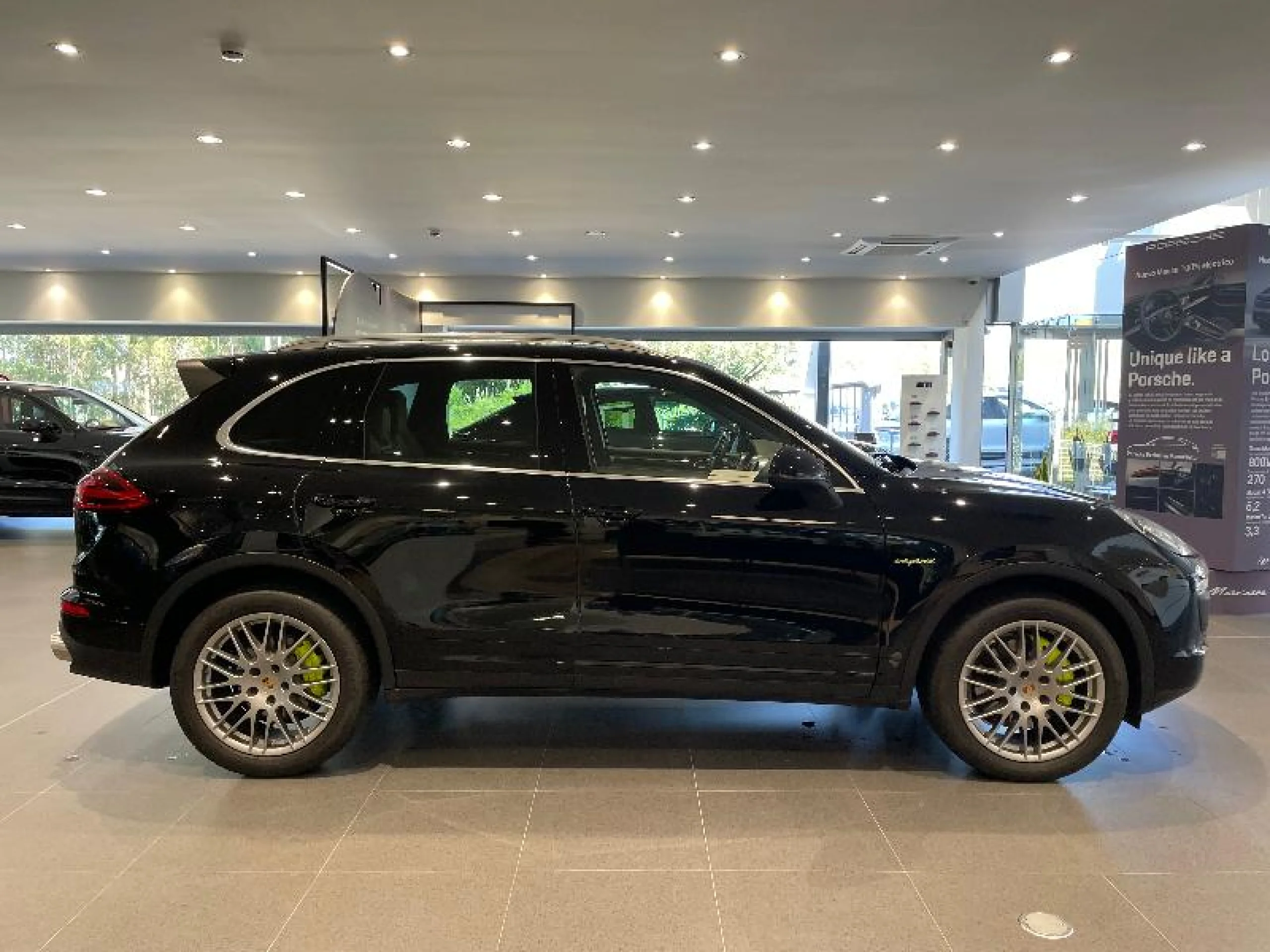 PORSCHE CAYENNE S E HYBRID - Foto 4