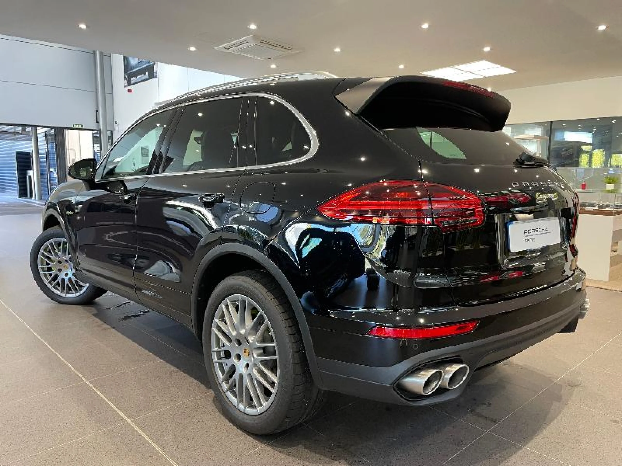 PORSCHE CAYENNE S E HYBRID - Foto 8
