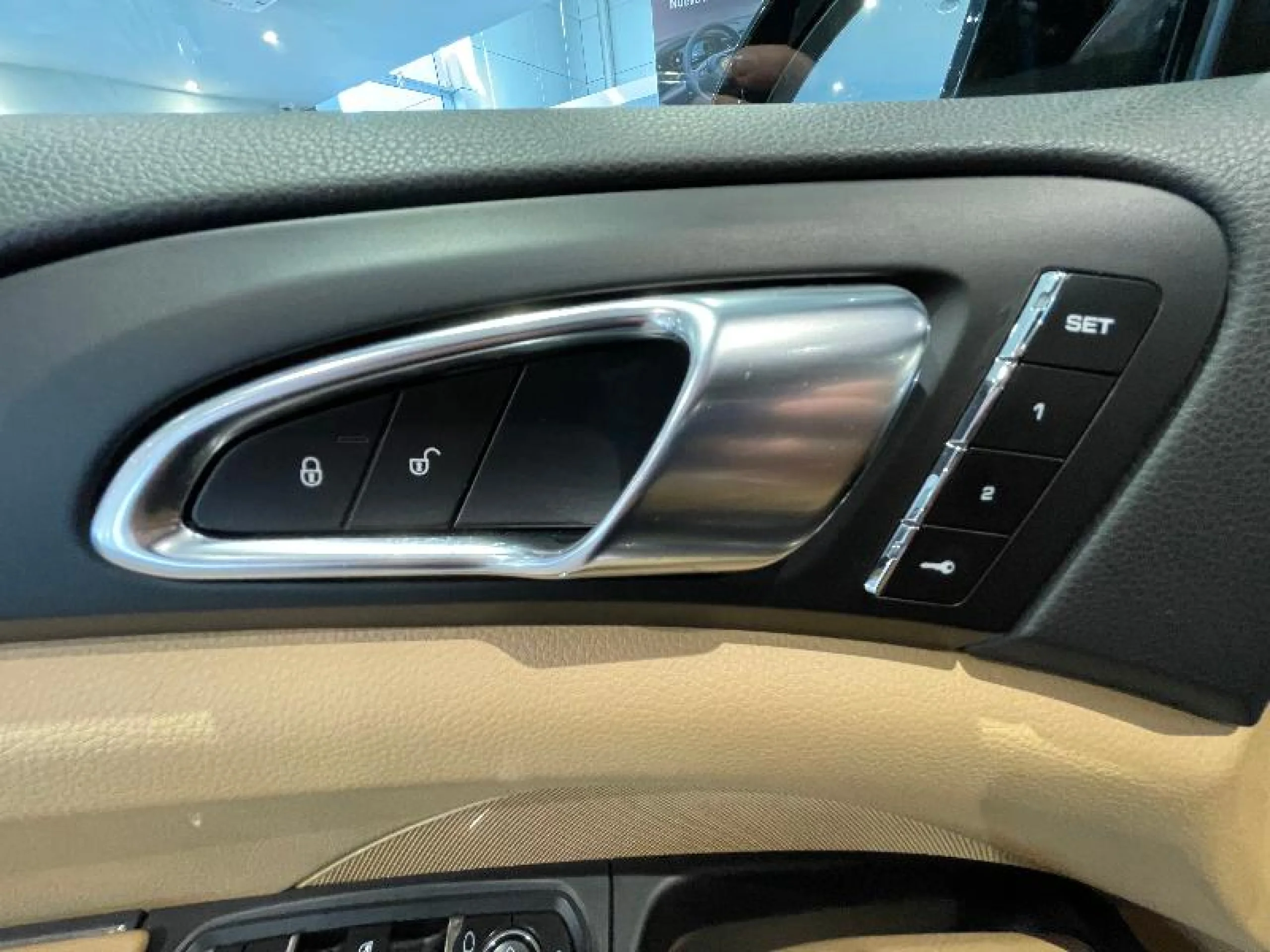 PORSCHE CAYENNE S E HYBRID - Foto 22