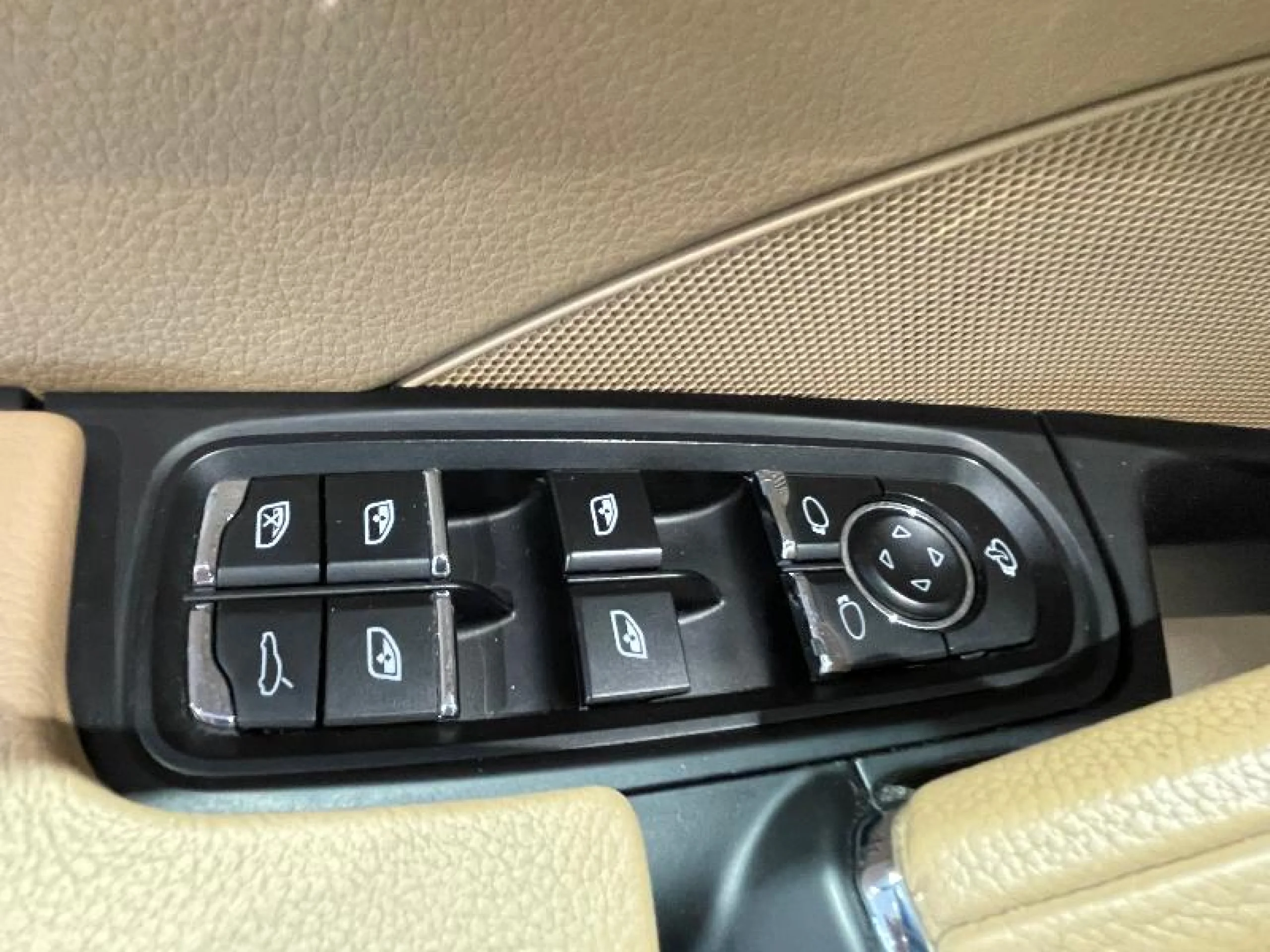 PORSCHE CAYENNE S E HYBRID - Foto 23