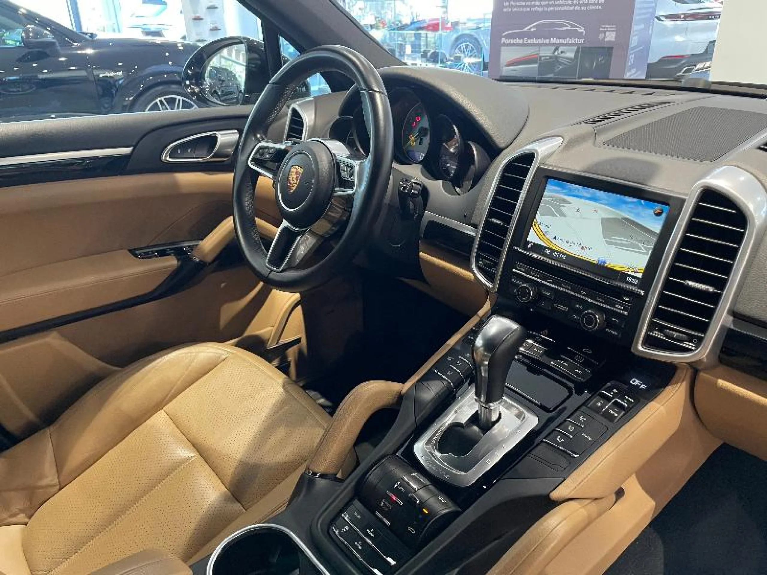 PORSCHE CAYENNE S E HYBRID - Foto 33