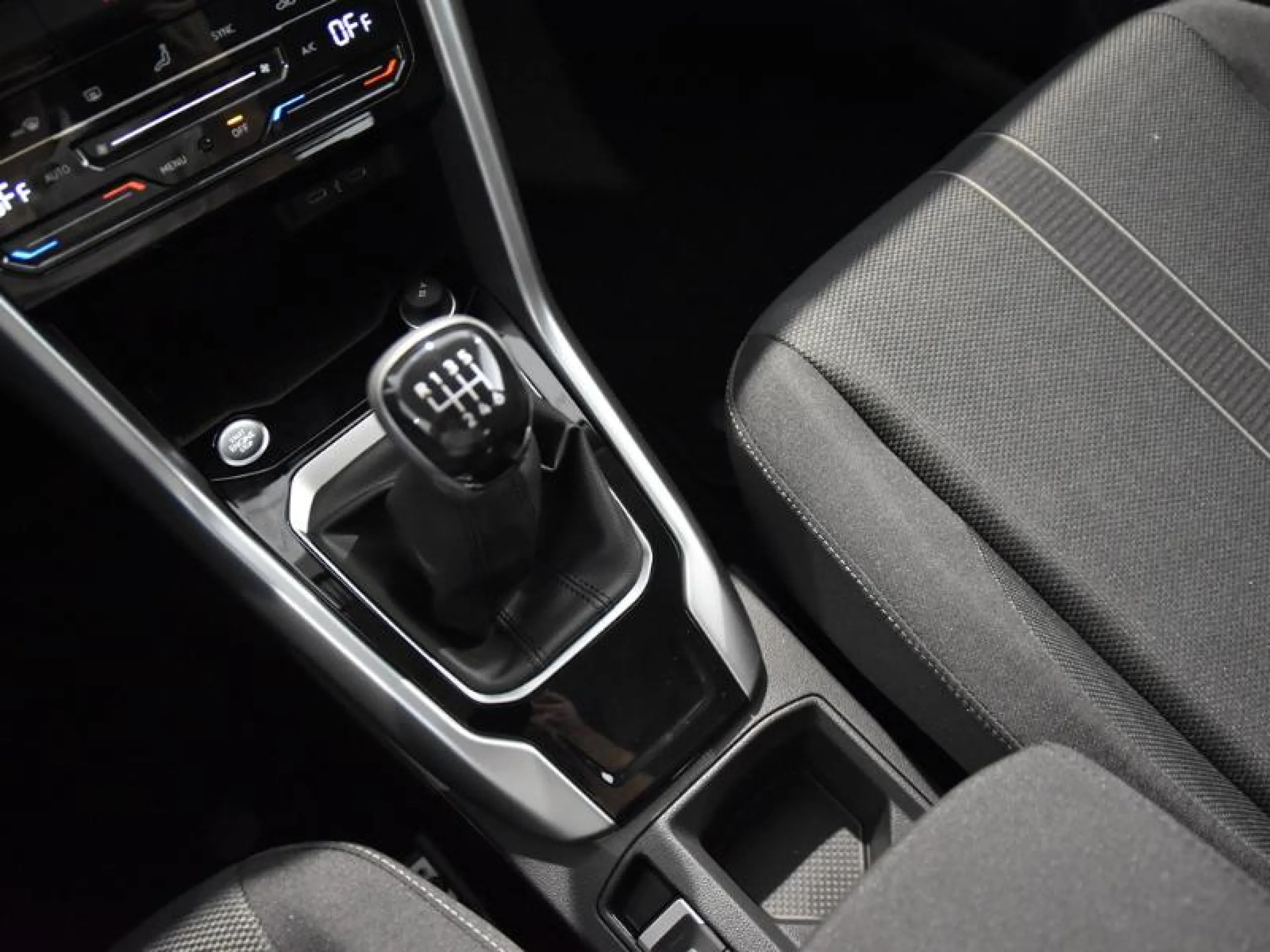 VOLKSWAGEN T ROC T ROC MÁS 1.0 TSI 85 KW (116 CV)  6 VEL. - Foto 10