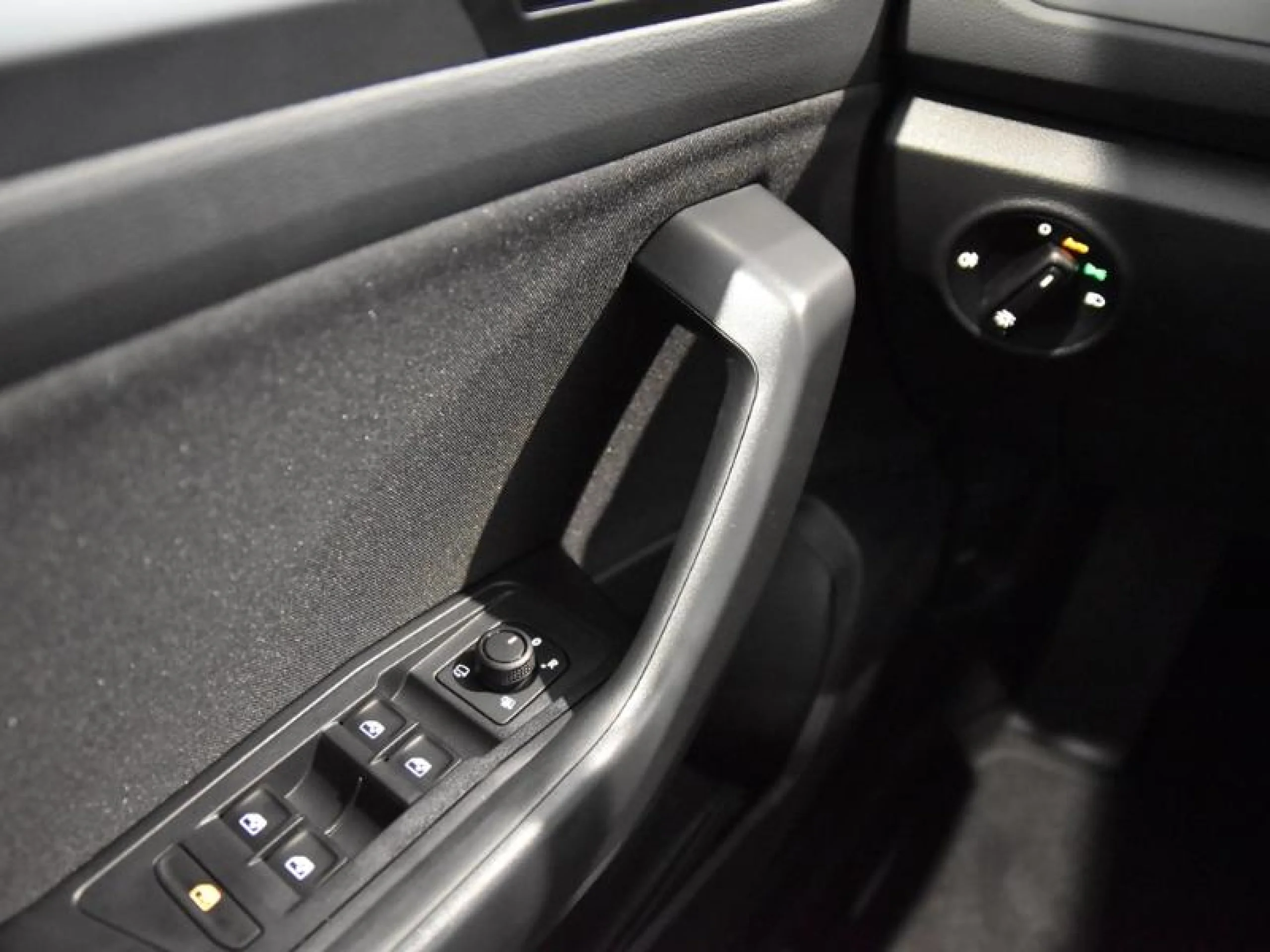 VOLKSWAGEN T ROC T ROC MÁS 1.0 TSI 85 KW (116 CV)  6 VEL. - Foto 16