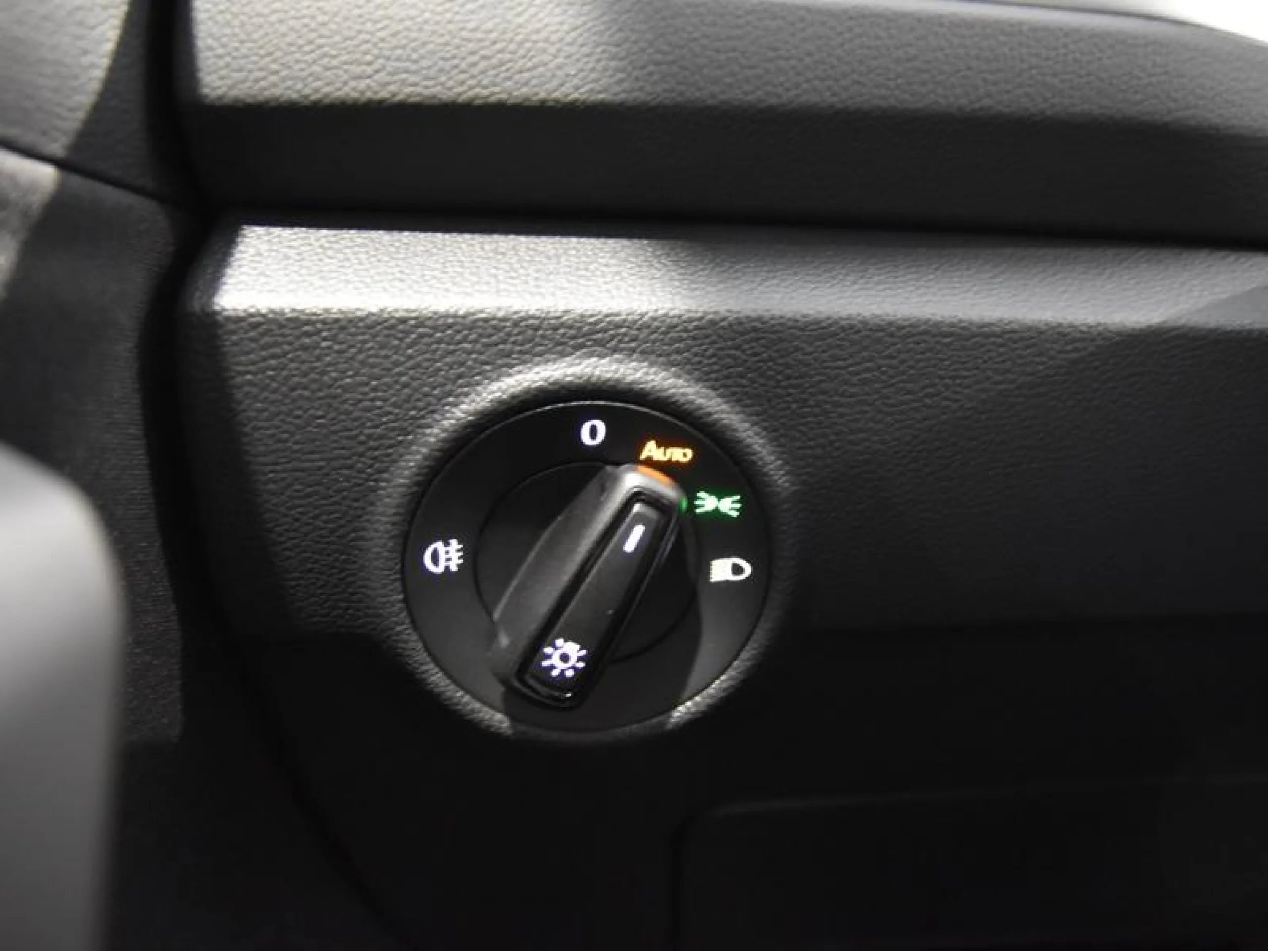 VOLKSWAGEN T ROC T ROC MÁS 1.0 TSI 85 KW (116 CV)  6 VEL. - Foto 17