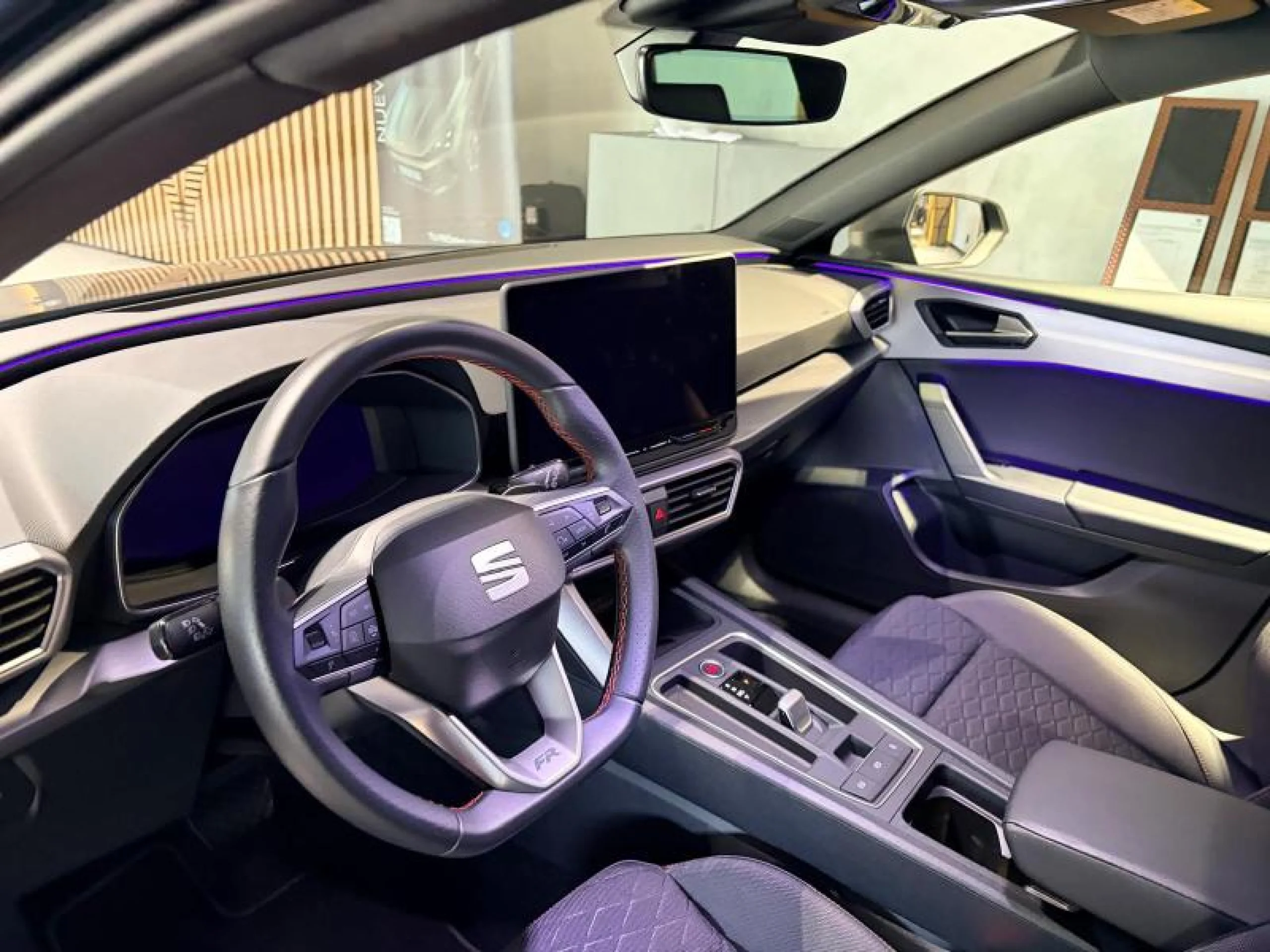 SEAT LEON 1.5 TSI E HYBRID 150KW DSG 6 FR XL - Foto 5