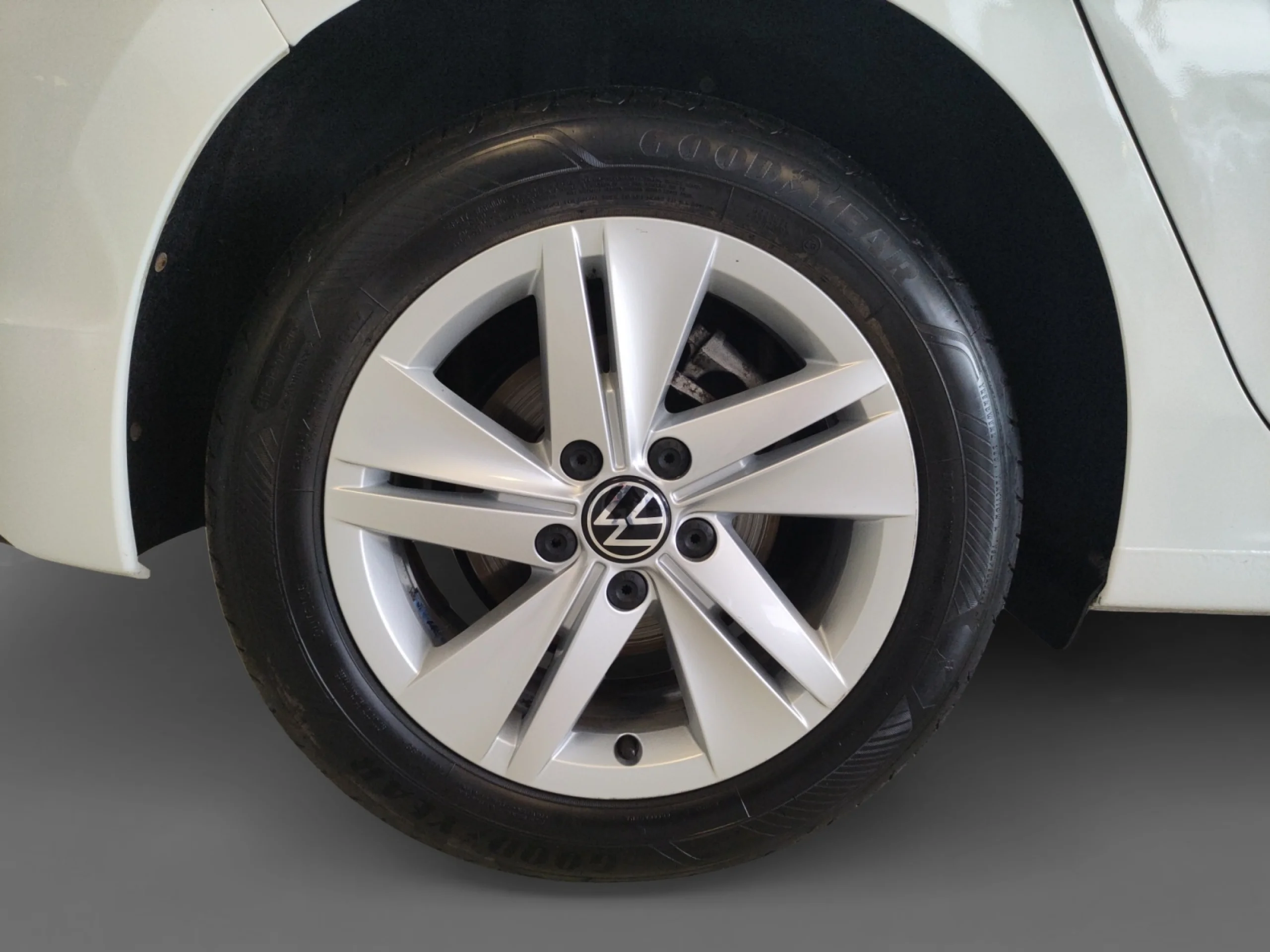 VOLKSWAGEN GOLF 2.0 TDI 85KW (115CV) - Foto 8