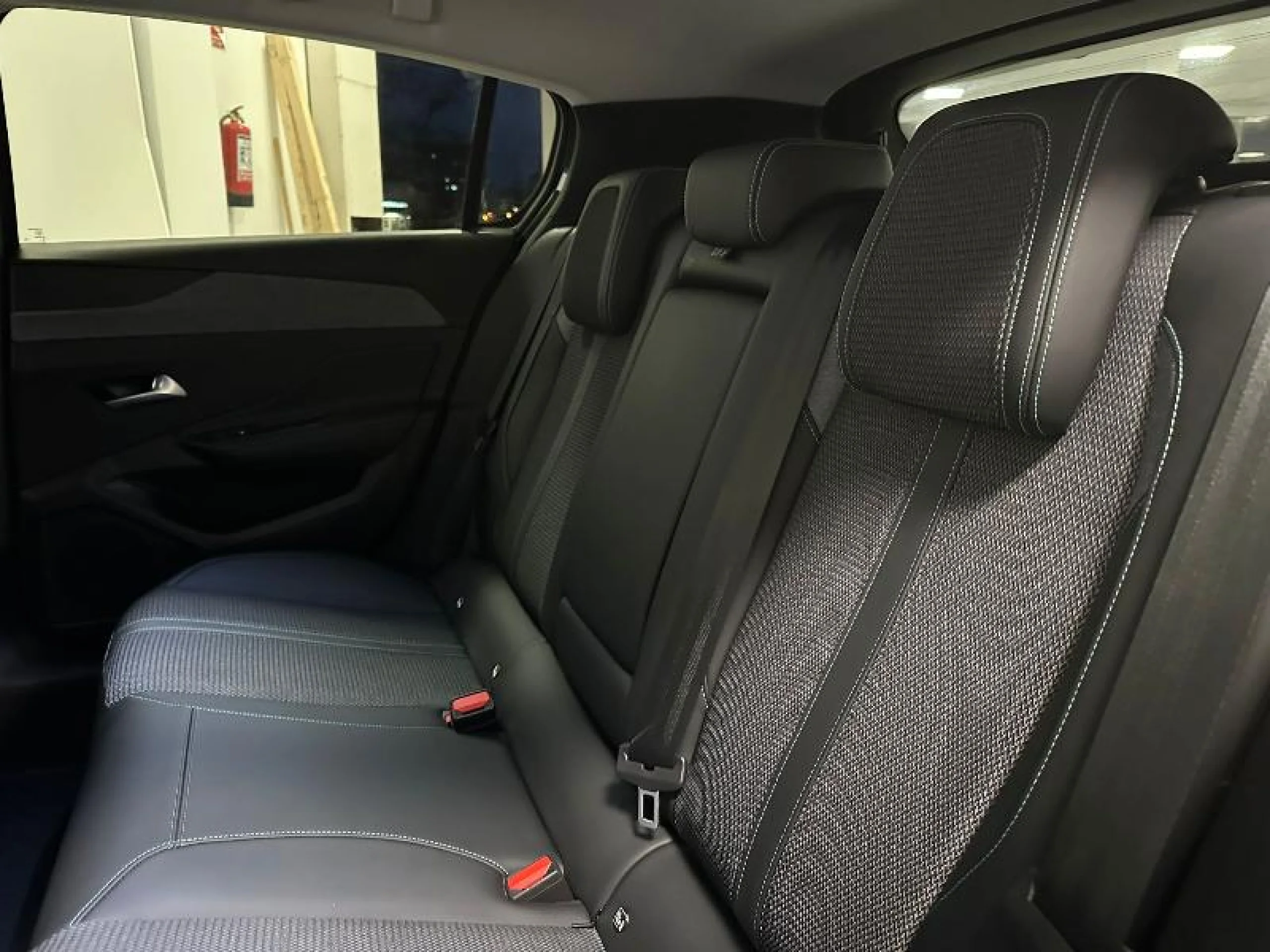 PEUGEOT 308 5P ALLURE PACK PURETECH 130 S - Foto 8