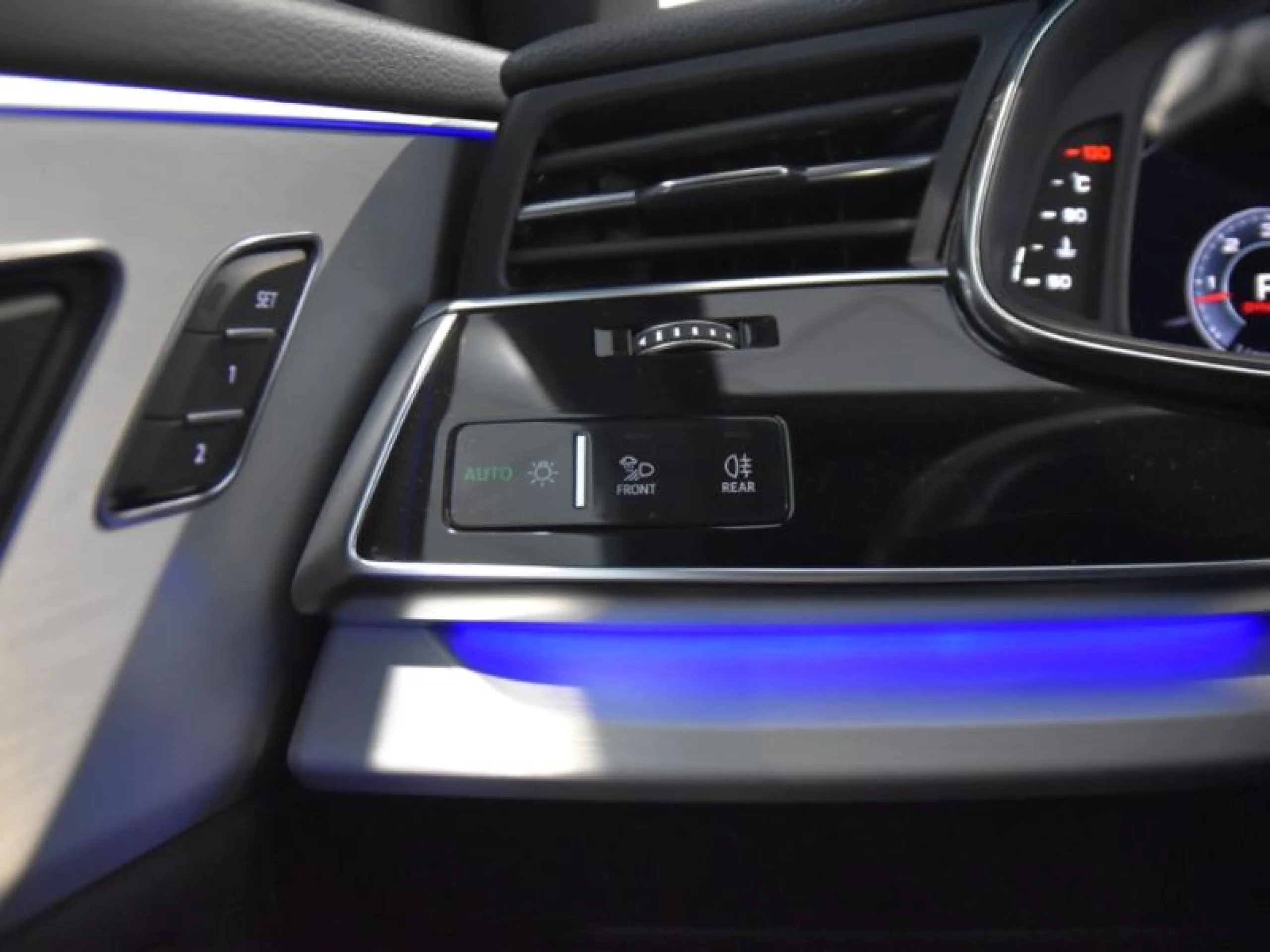 AUDI Q8 50 TDI 210KW (286CV) QUATTRO TIPTRONIC - Foto 25