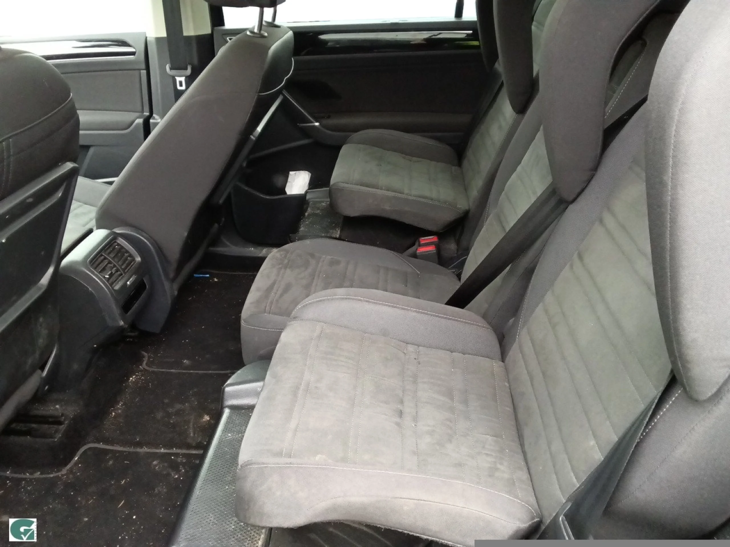 VOLKSWAGEN TOURAN SPORT 2.0 TDI 110KW (150CV) DSG - Foto 8