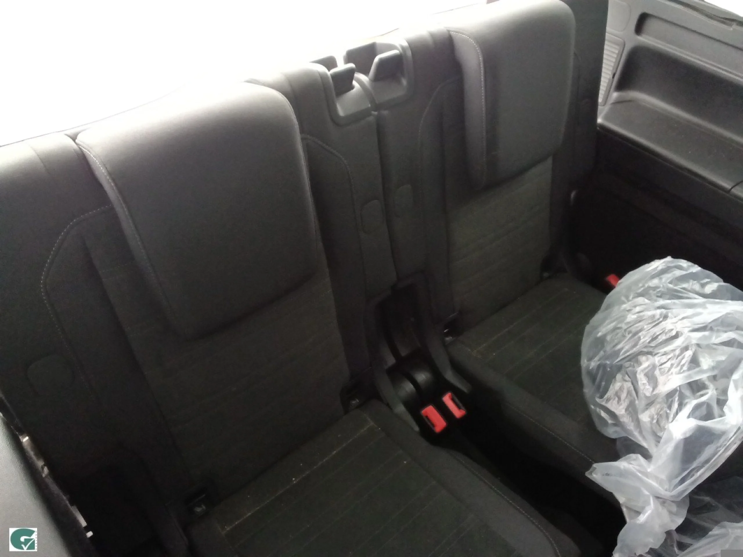 VOLKSWAGEN TOURAN SPORT 2.0 TDI 110KW (150CV) DSG - Foto 9