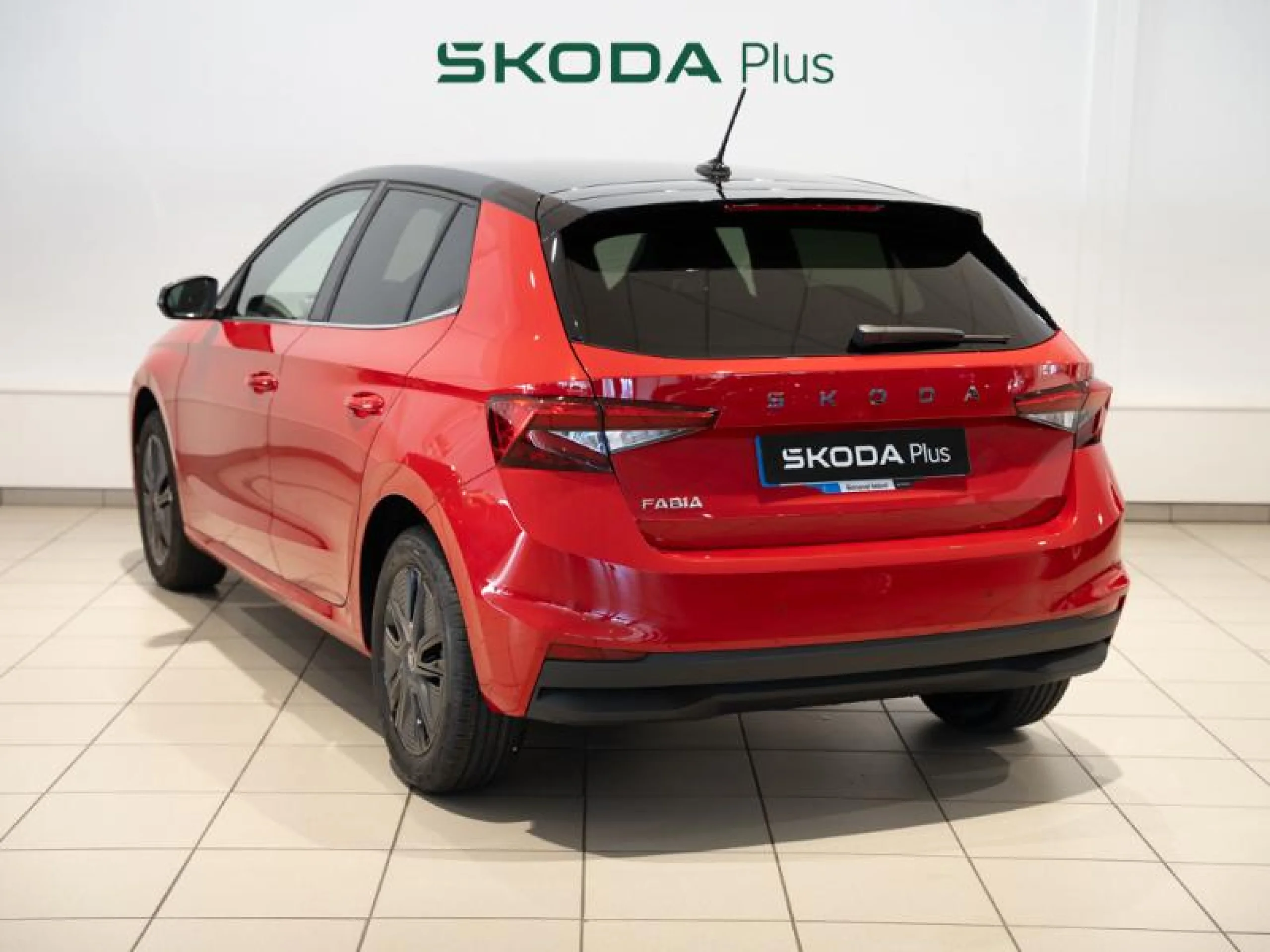SKODA FABIA 1.0 TSI 70KW (95CV) DESIGN - Foto 2