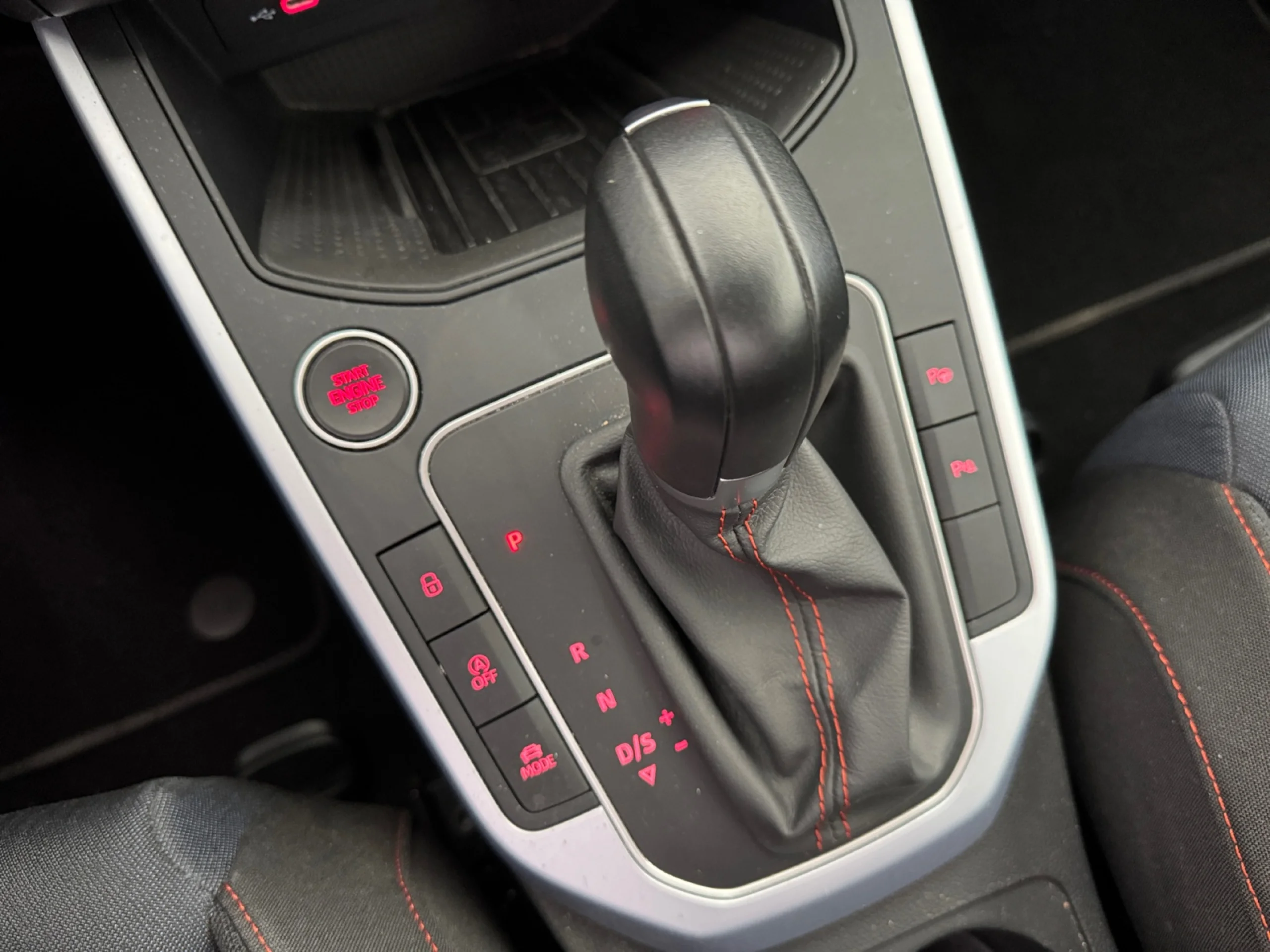 SEAT ARONA 1.0 TSI 81KW (110CV) DSG FR XM - Foto 13