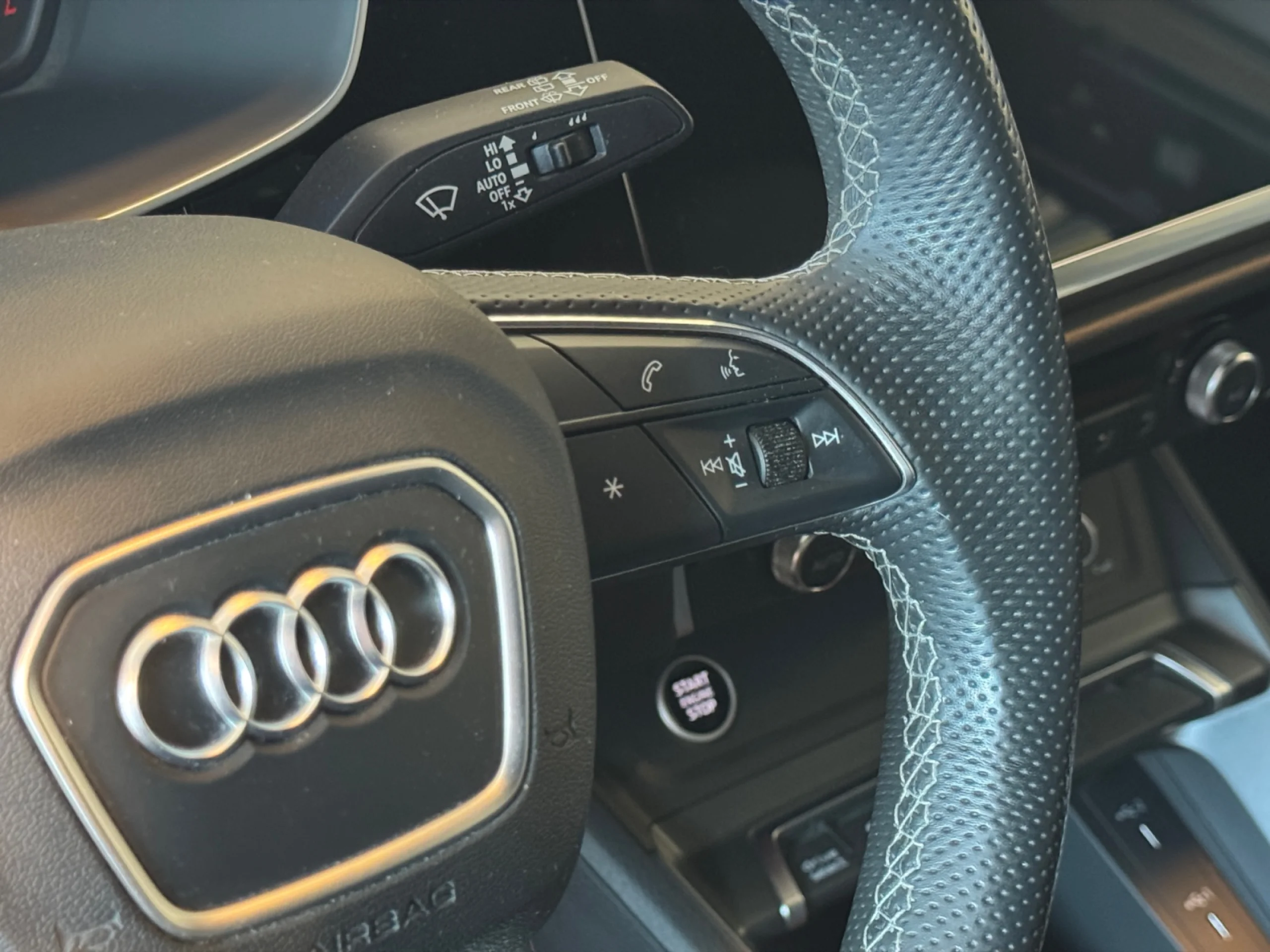 AUDI Q3 SPORTBACK 35 TFSI 110KW (150CV) BLACK LINE - Foto 10