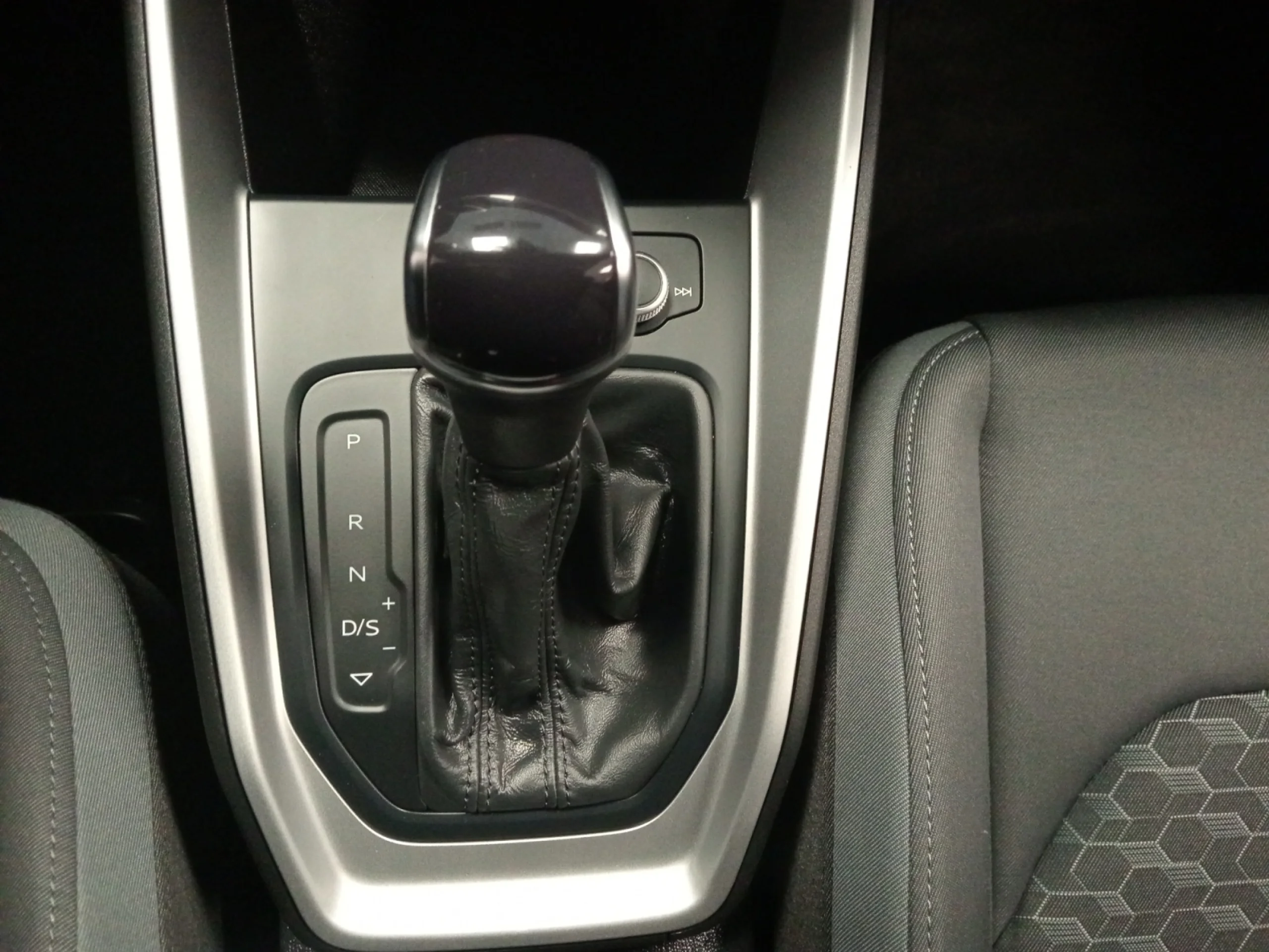 AUDI A1 CITYCARVER 30 TFSI 81KW (110CV) S TRONIC - Foto 14