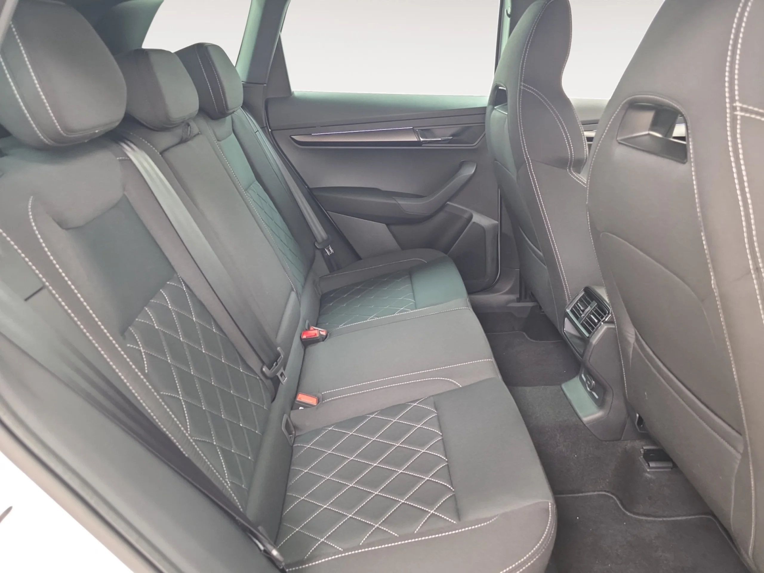 SKODA KAROQ 1.5 TSI 110KW (150CV) DSG ACT SPORTLINE - Foto 6