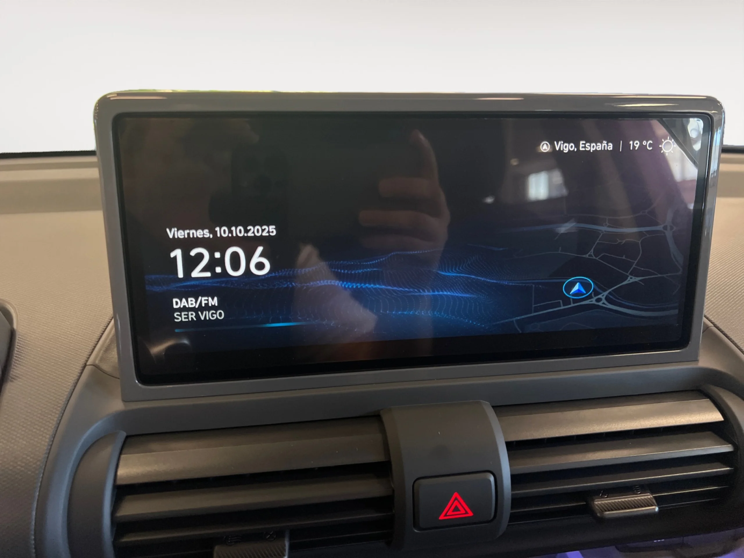 HYUNDAI INSTER 49KWH 85KW (115CV) TECNO CROSS - Foto 11