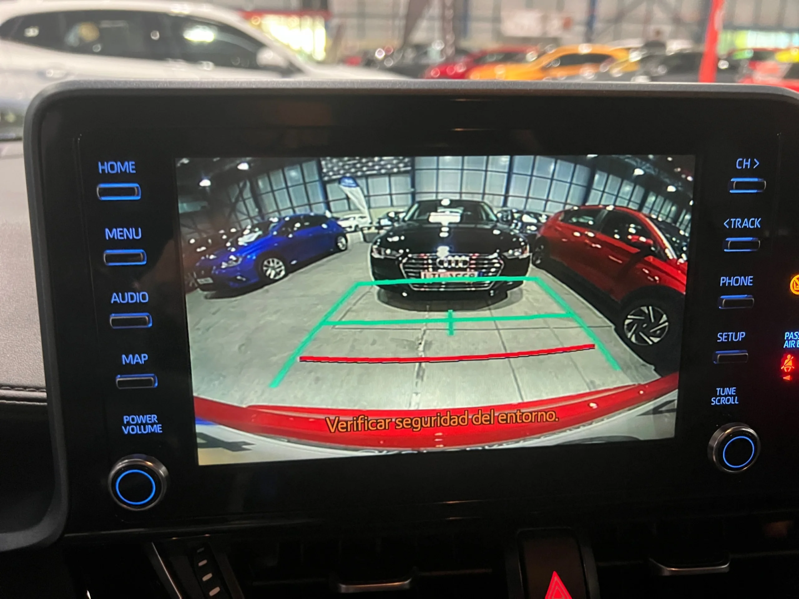 TOYOTA C HR 1.8 125H ADVANCE - Foto 10