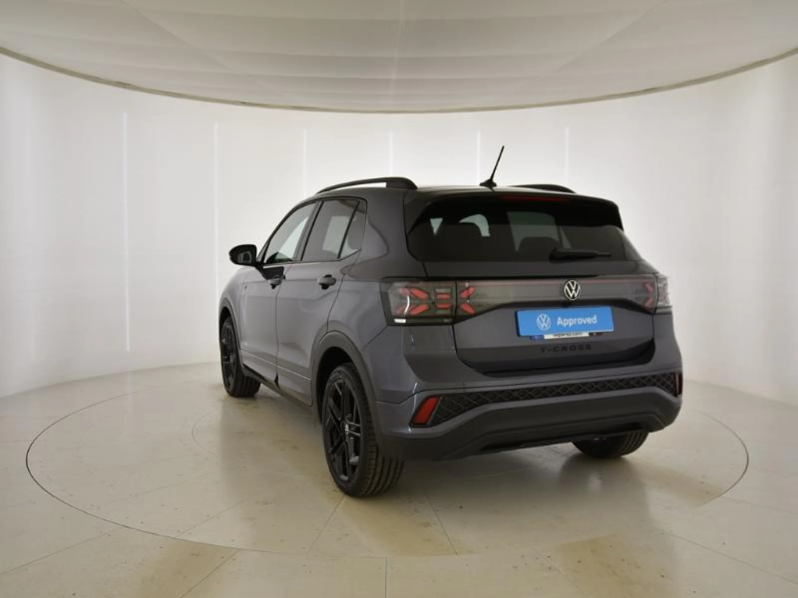 VOLKSWAGEN T CROSS T CROSS R LINE 1.0 TSI 85 KW (115 CV)  AUTOMÁTICO DSG 7 VEL. - Foto 2