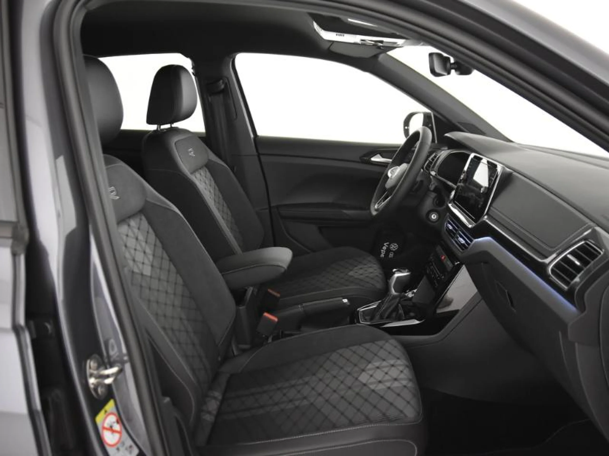 VOLKSWAGEN T CROSS T CROSS R LINE 1.0 TSI 85 KW (115 CV)  AUTOMÁTICO DSG 7 VEL. - Foto 5