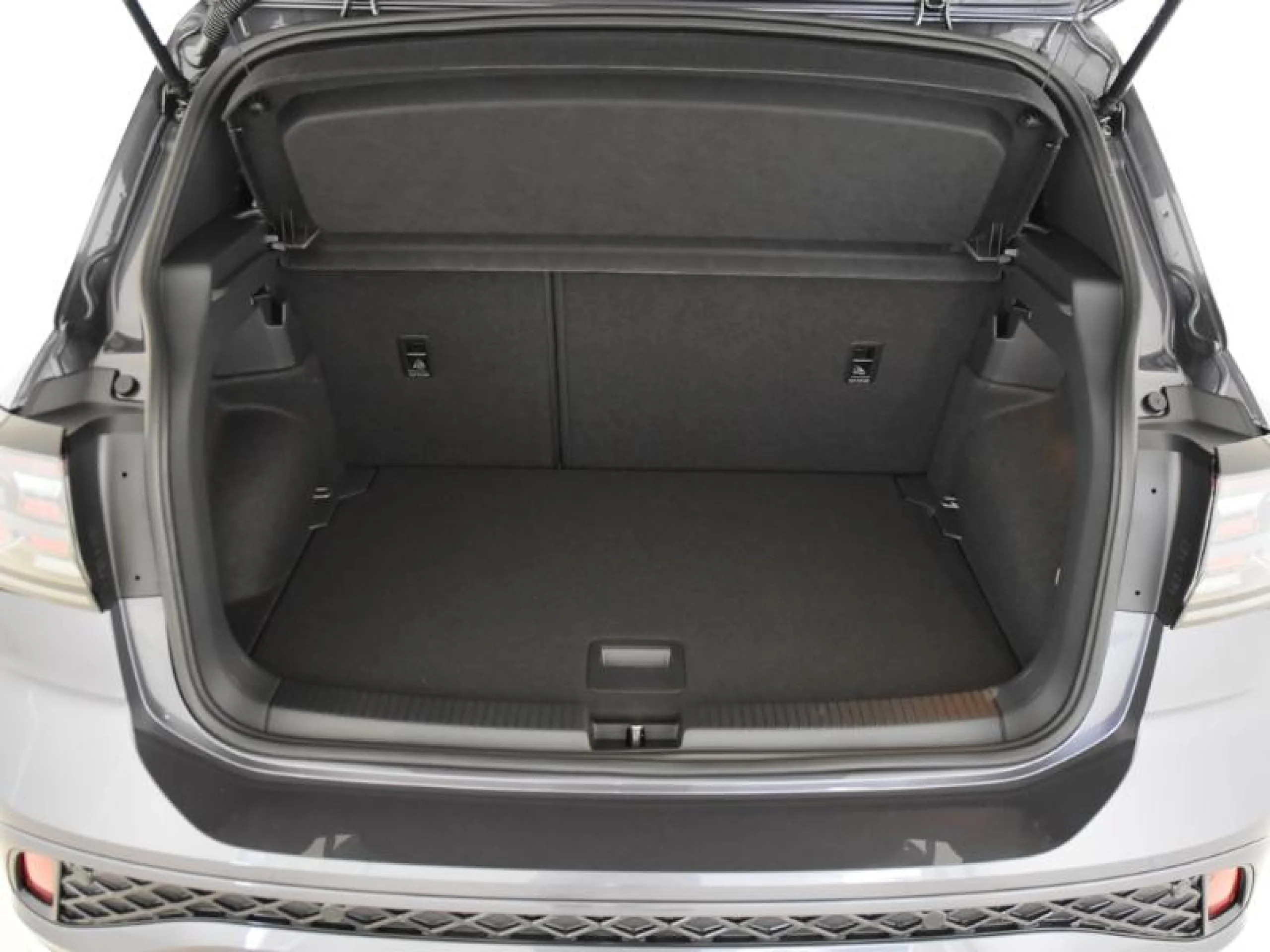 VOLKSWAGEN T CROSS T CROSS R LINE 1.0 TSI 85 KW (115 CV)  AUTOMÁTICO DSG 7 VEL. - Foto 7