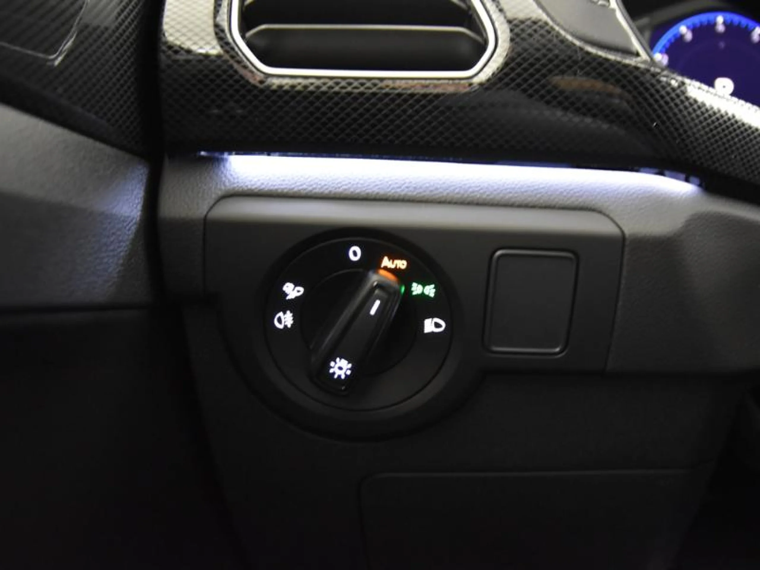 VOLKSWAGEN T CROSS T CROSS R LINE 1.0 TSI 85 KW (115 CV)  AUTOMÁTICO DSG 7 VEL. - Foto 16