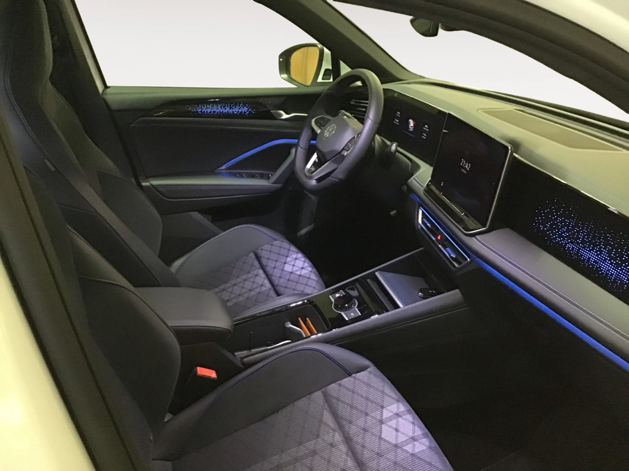 VOLKSWAGEN TIGUAN R LINE 1.5 TSI EHYBRID 150KW (204CV) DSG - Foto 5