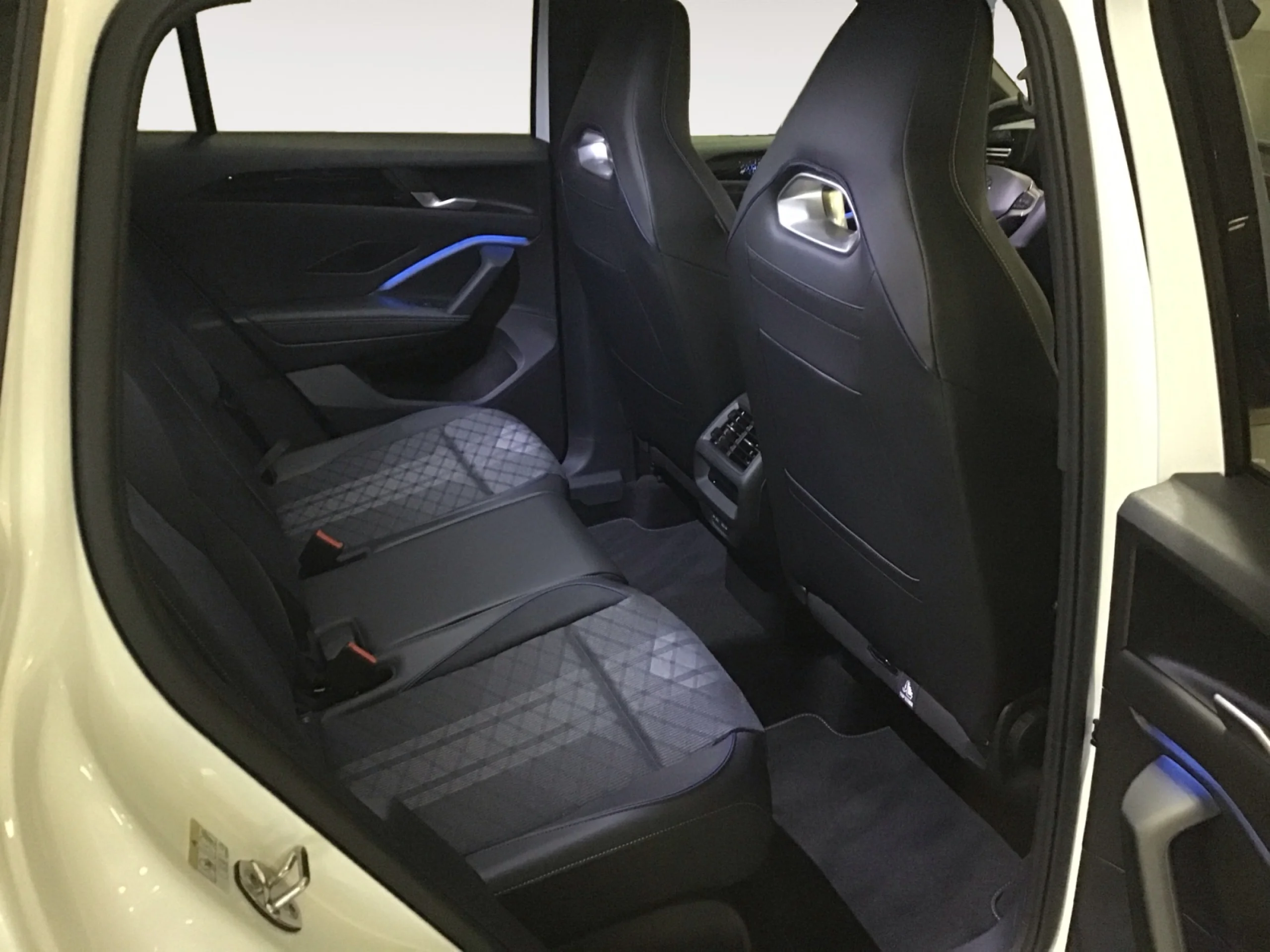 VOLKSWAGEN TIGUAN R LINE 1.5 TSI EHYBRID 150KW (204CV) DSG - Foto 6