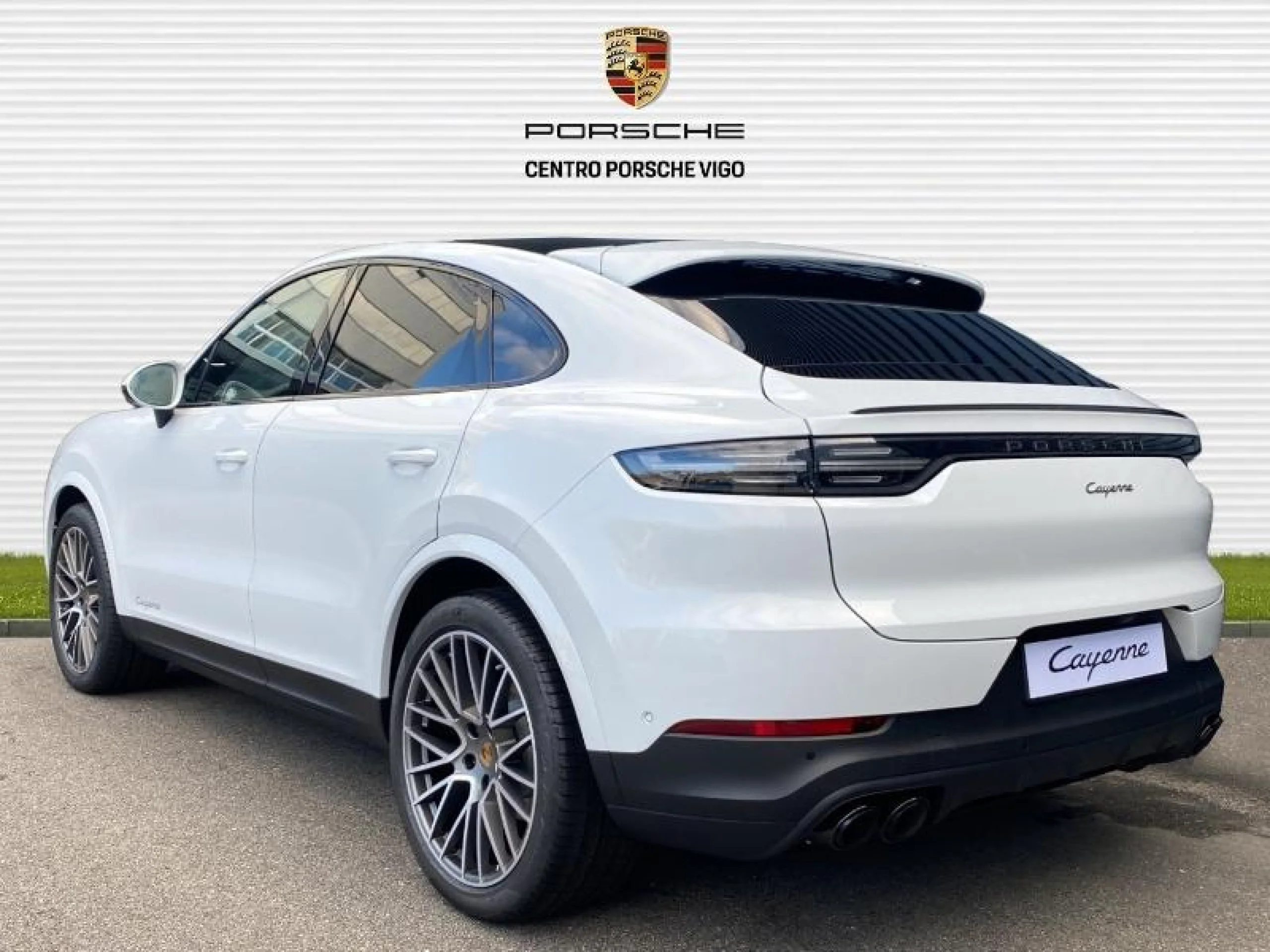 PORSCHE CAYENNE COUPE PLATINUM EDITION - Foto 3