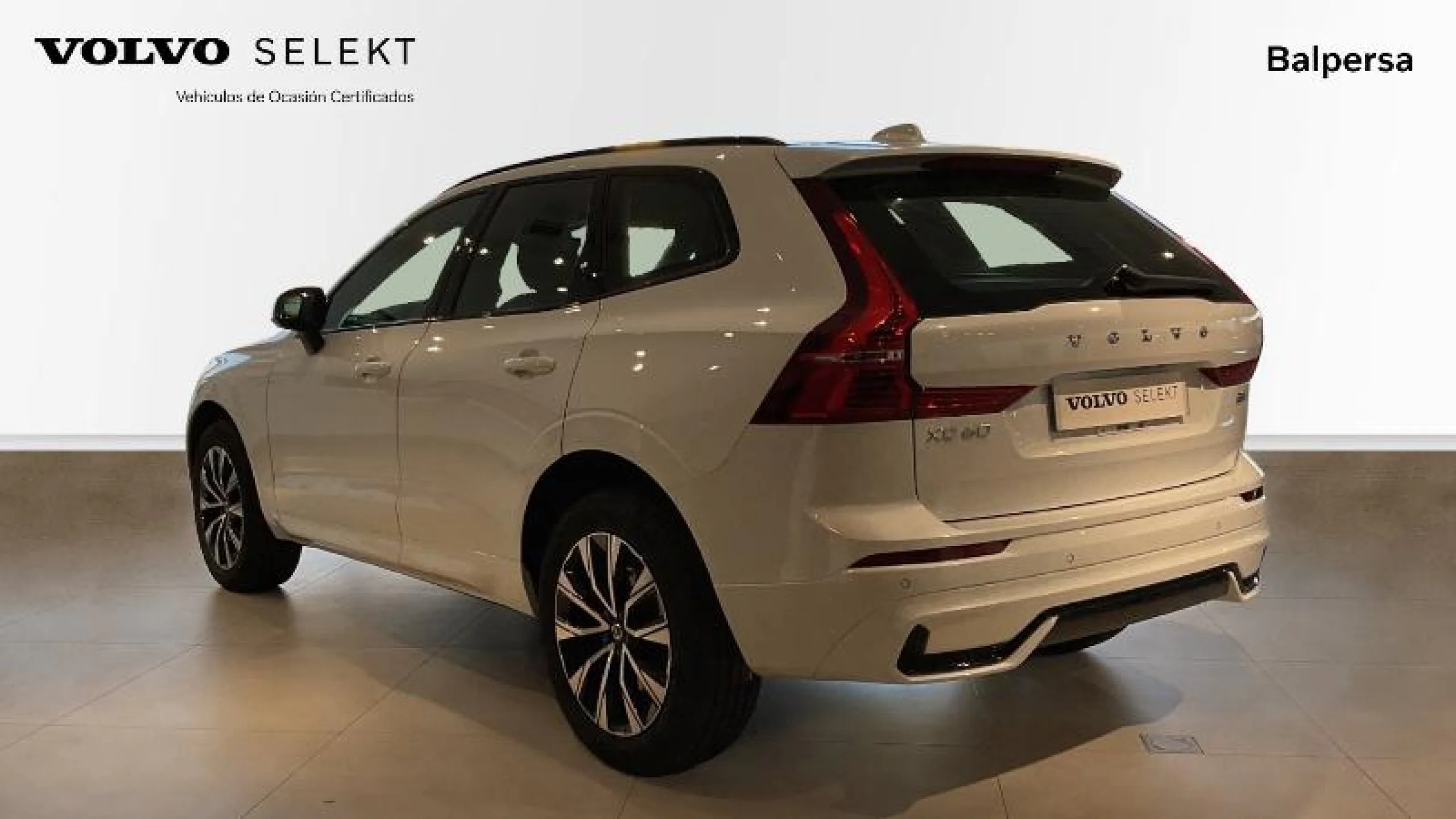VOLVO XC60 2.0 B4 D PLUS DARK AUTO - Foto 2