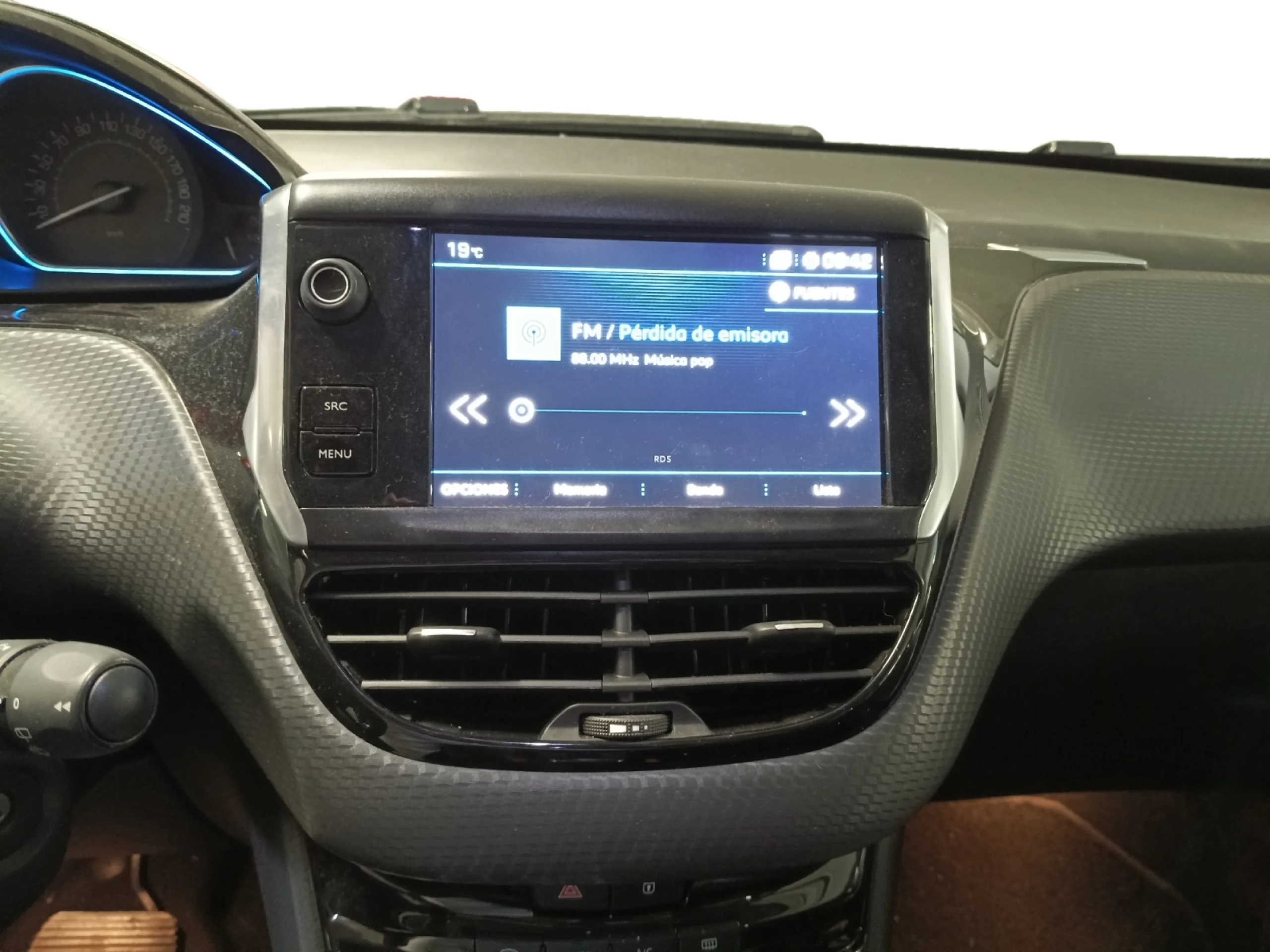 PEUGEOT 2008 ALLURE 1.2 PURETECH 81KW (110CV)S&S EAT6 - Foto 9