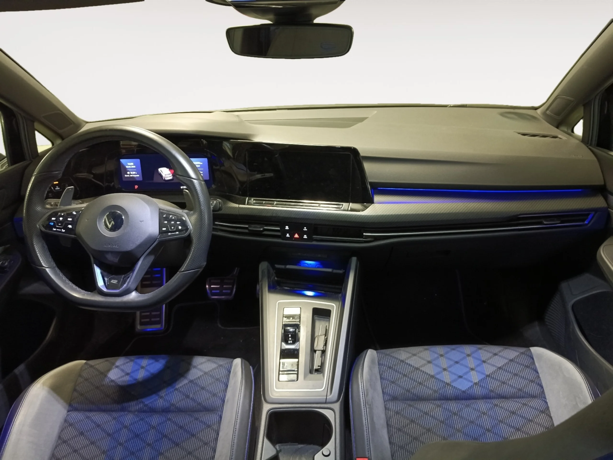 VOLKSWAGEN GOLF R 2.0 TSI 235KW (320CV) 4MOTION DSG - Foto 4