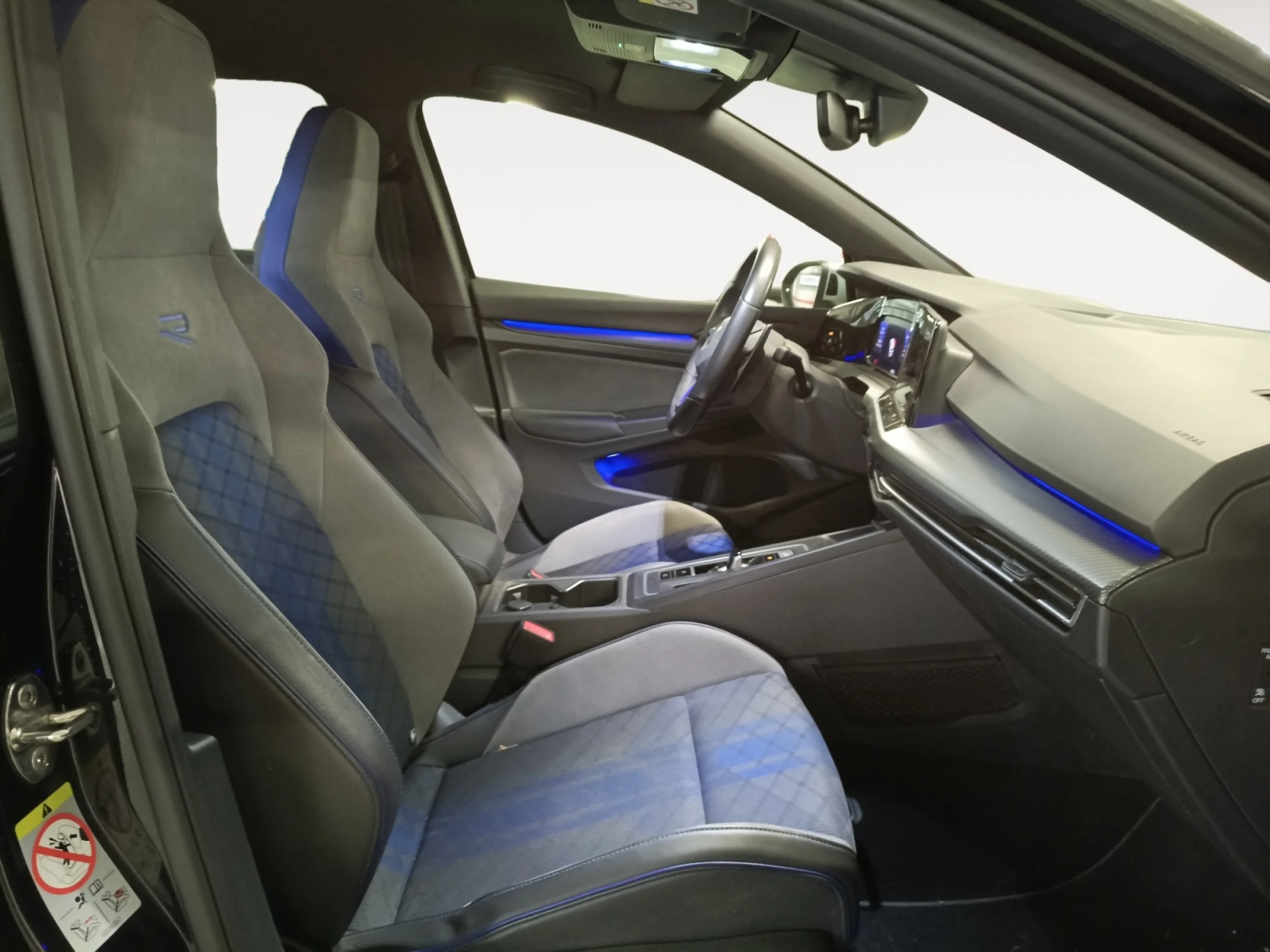 VOLKSWAGEN GOLF R 2.0 TSI 235KW (320CV) 4MOTION DSG - Foto 5